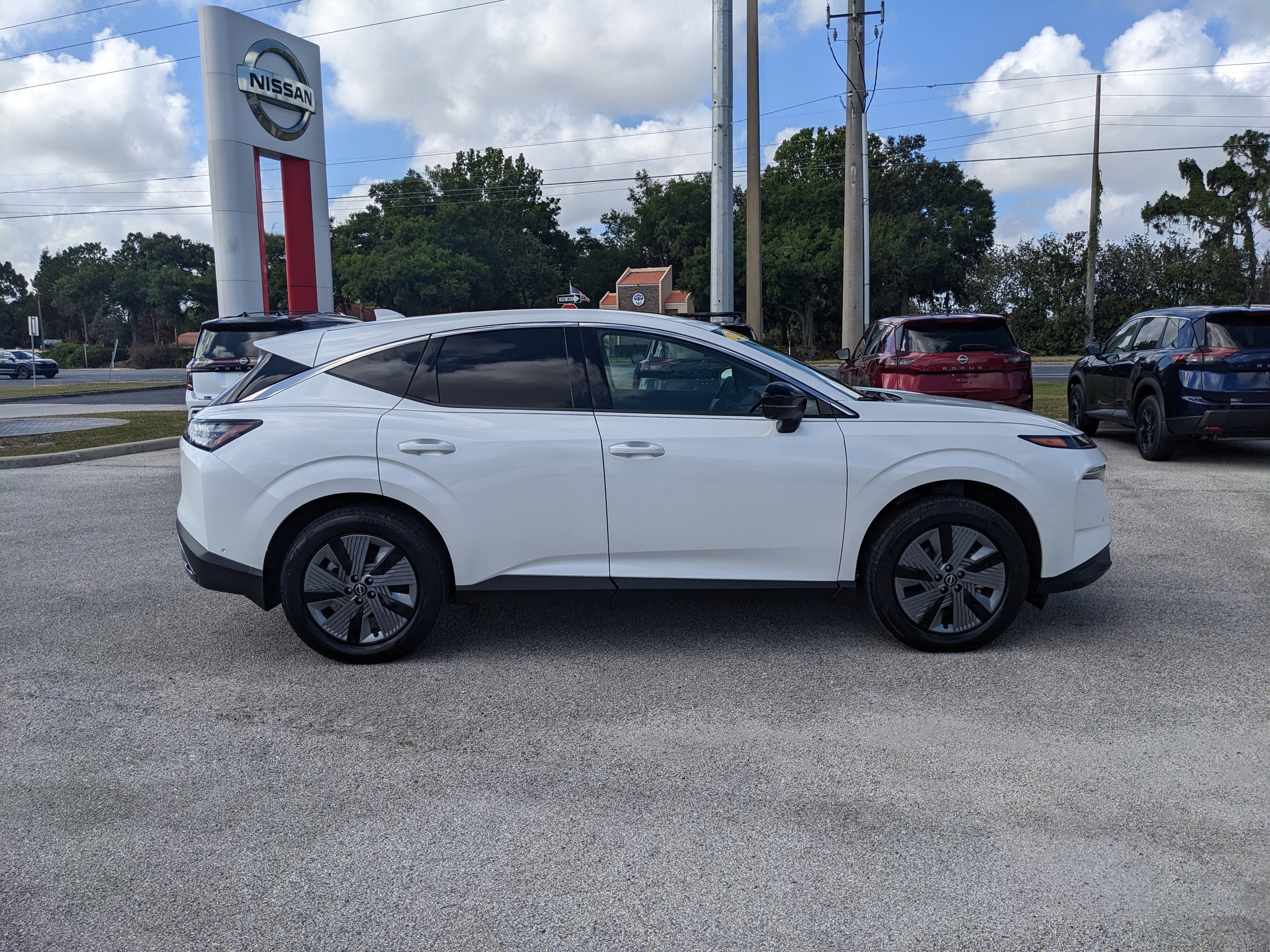 2025 Nissan Murano SL