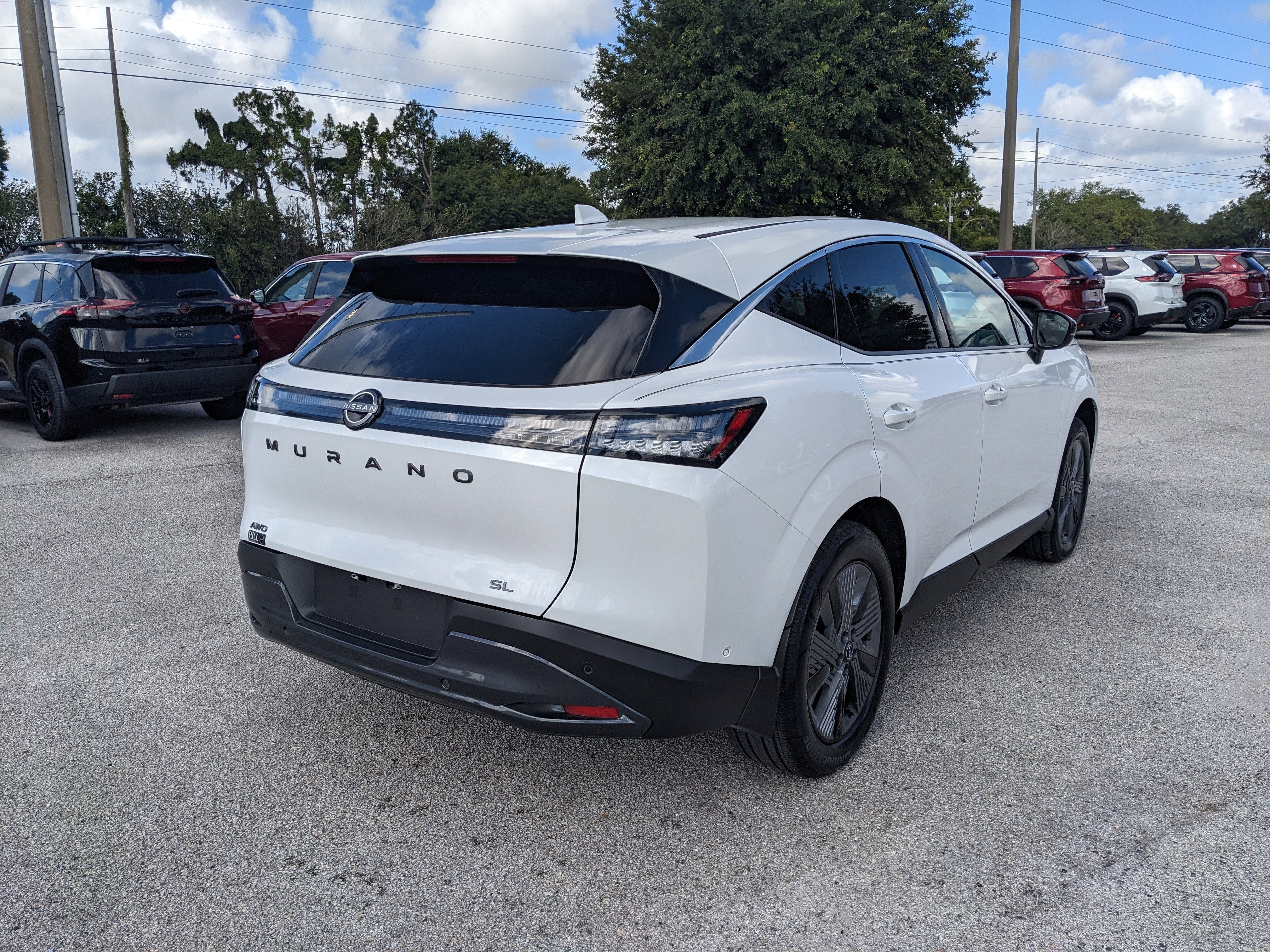 2025 Nissan Murano SL