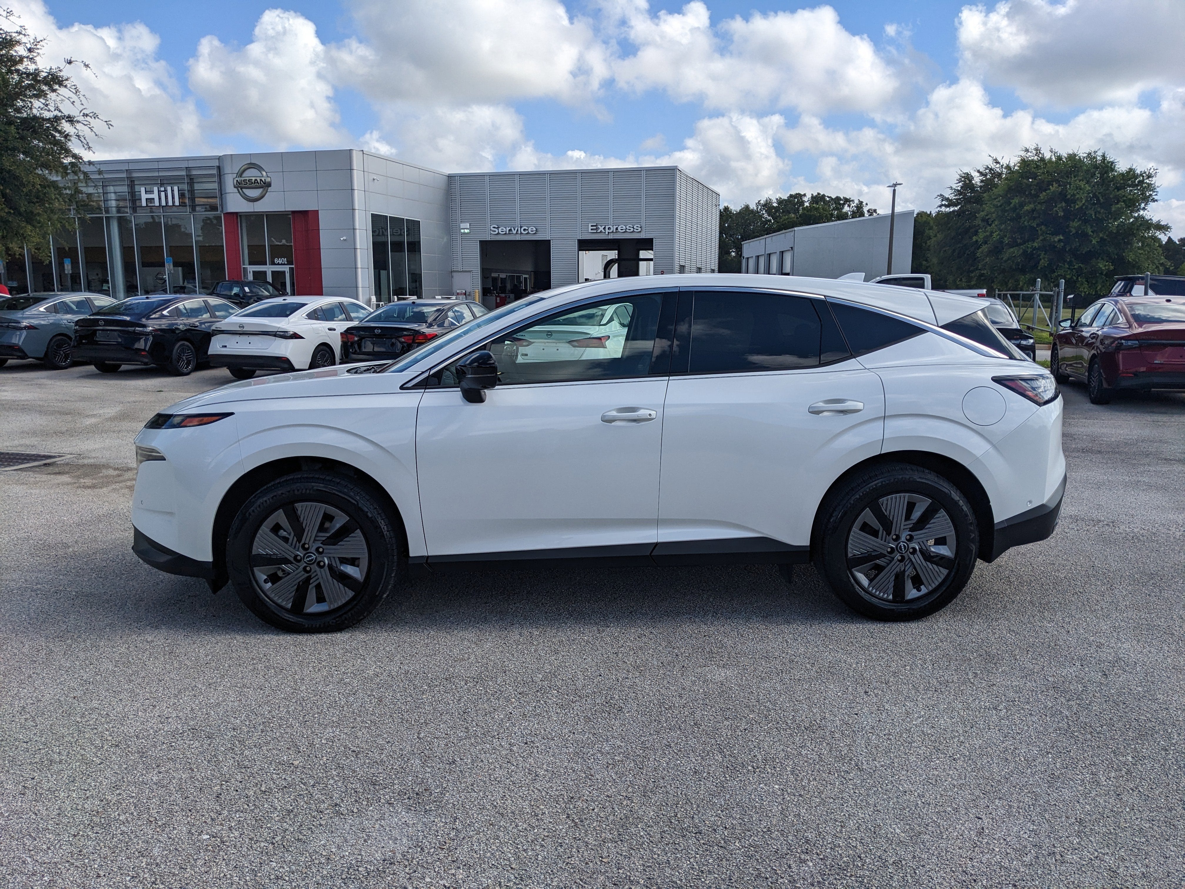 2025 Nissan Murano SL
