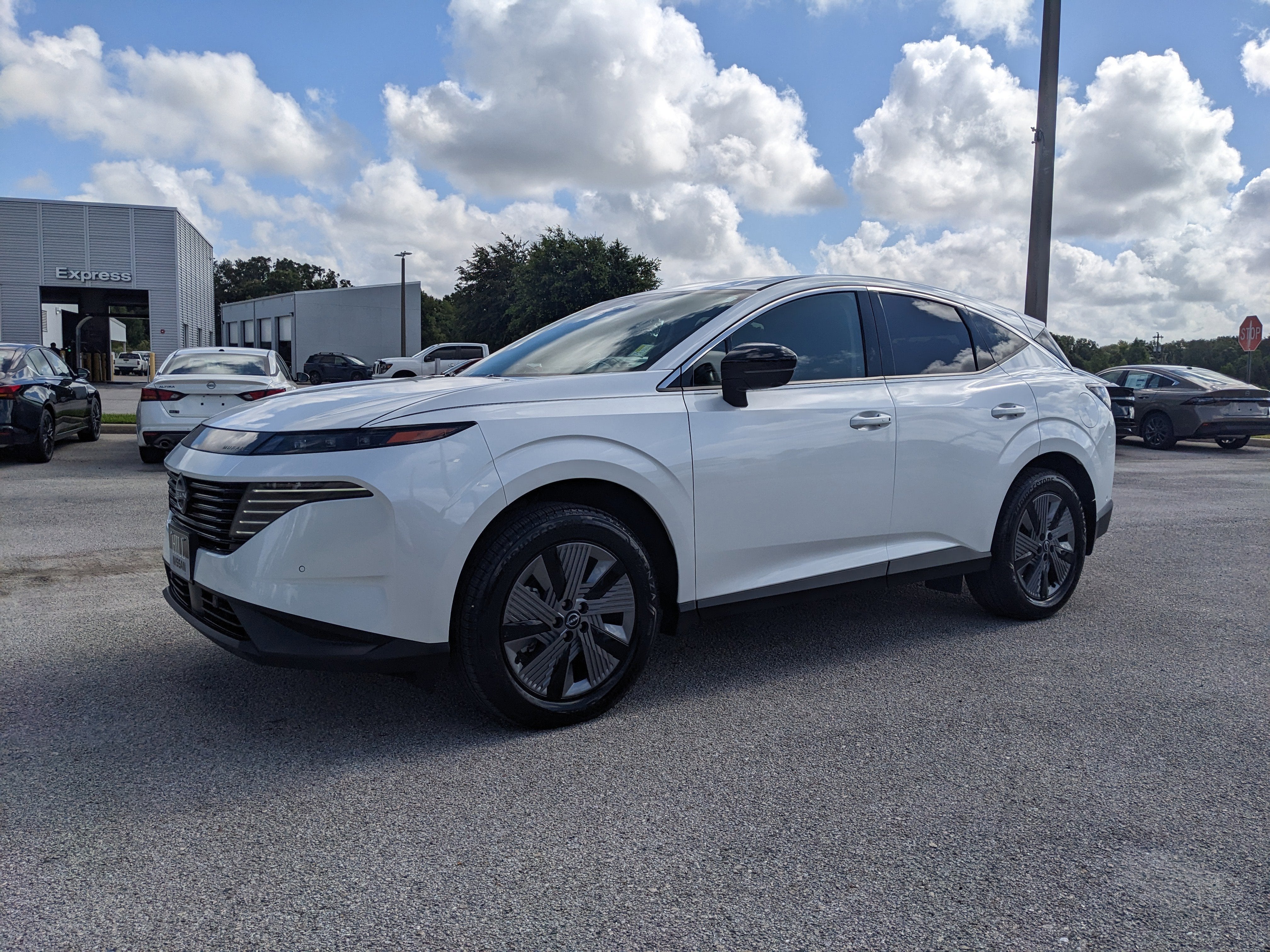 2025 Nissan Murano SL