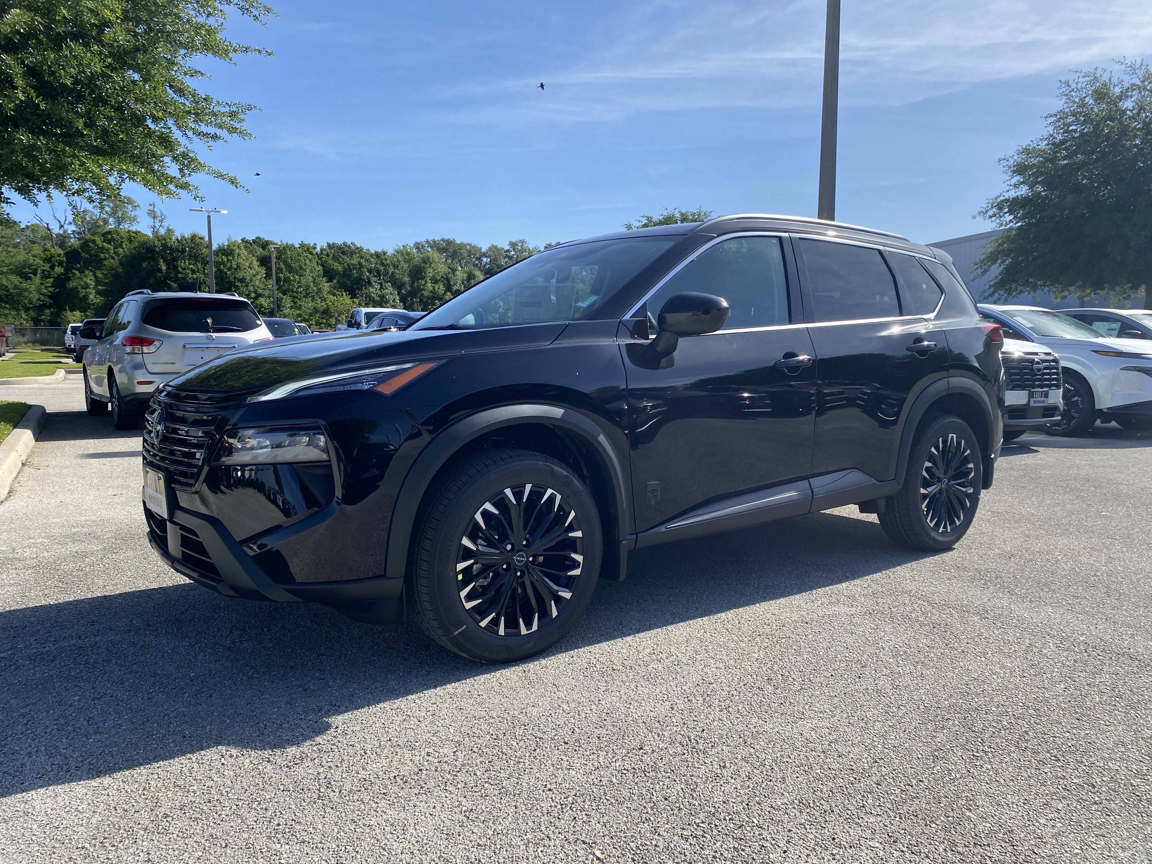 2026 Nissan Rogue Dark Armor