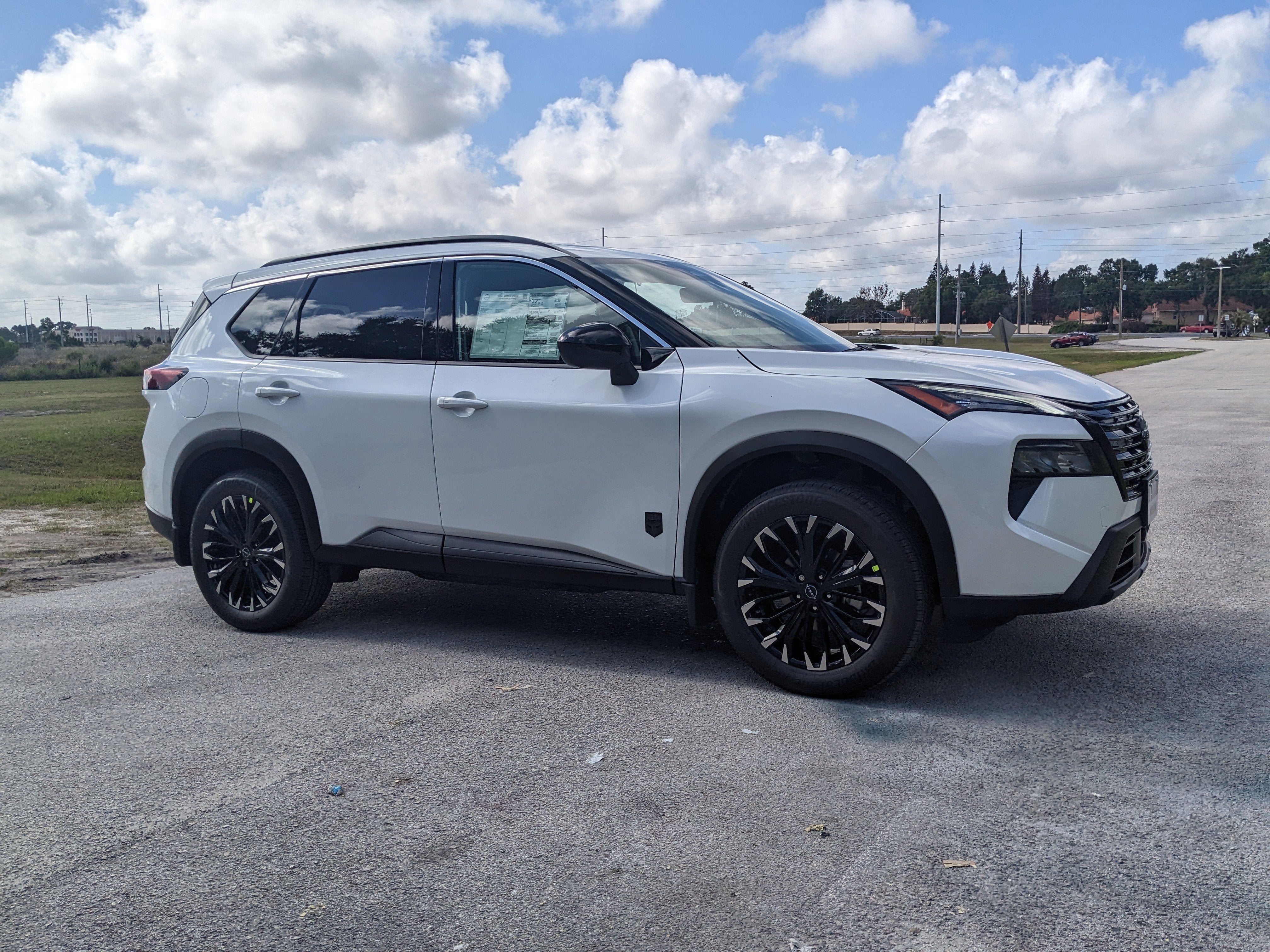 2026 Nissan Rogue Dark Armor