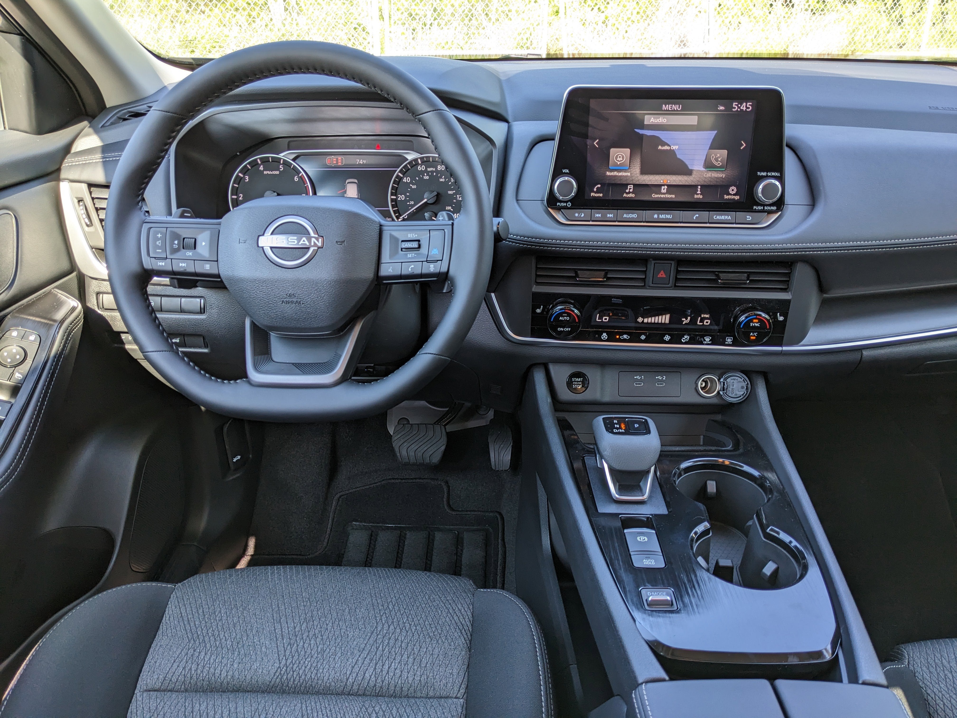 2026 Nissan Rogue SV