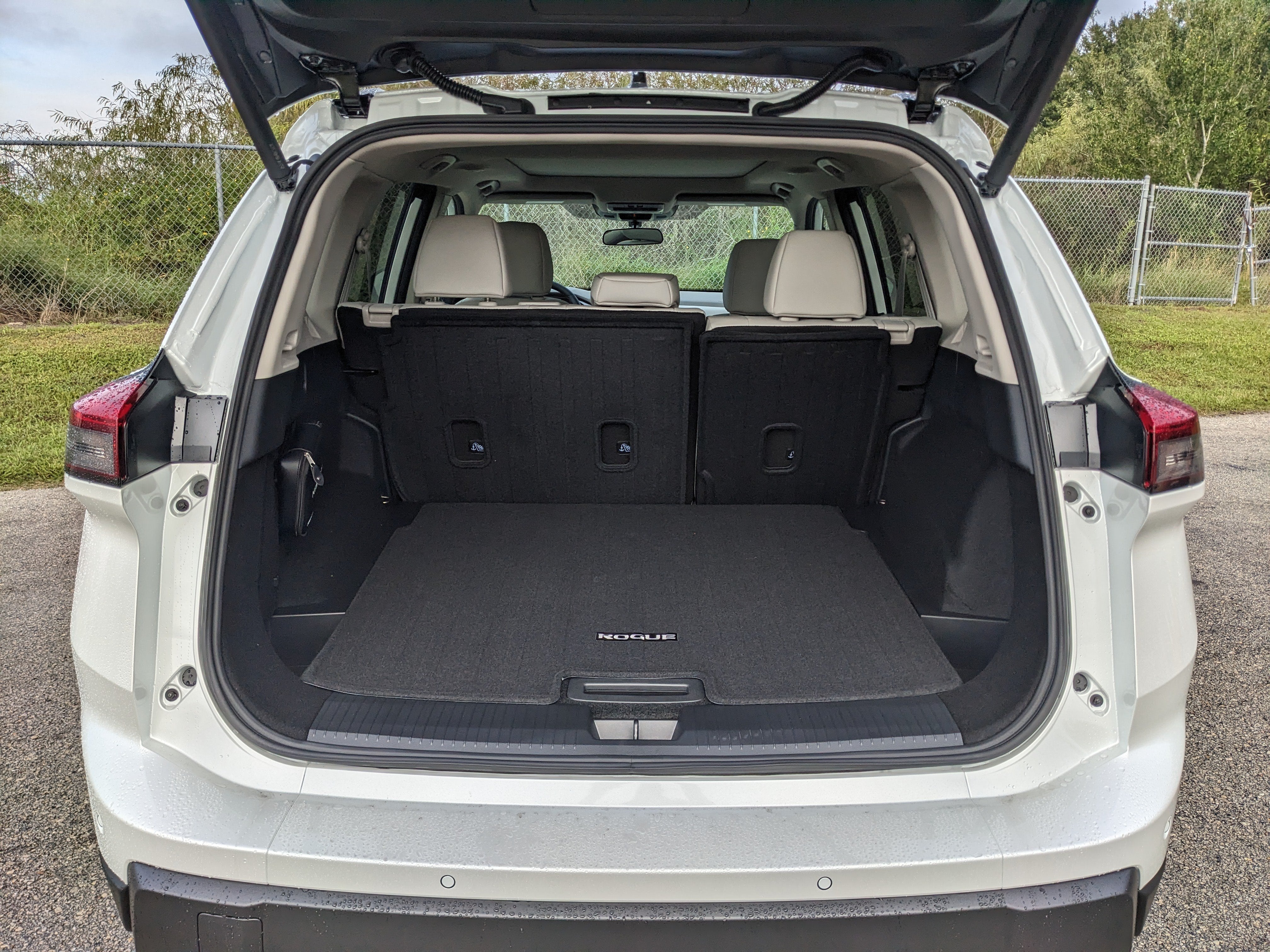 2027 Nissan Rogue Dark Armor