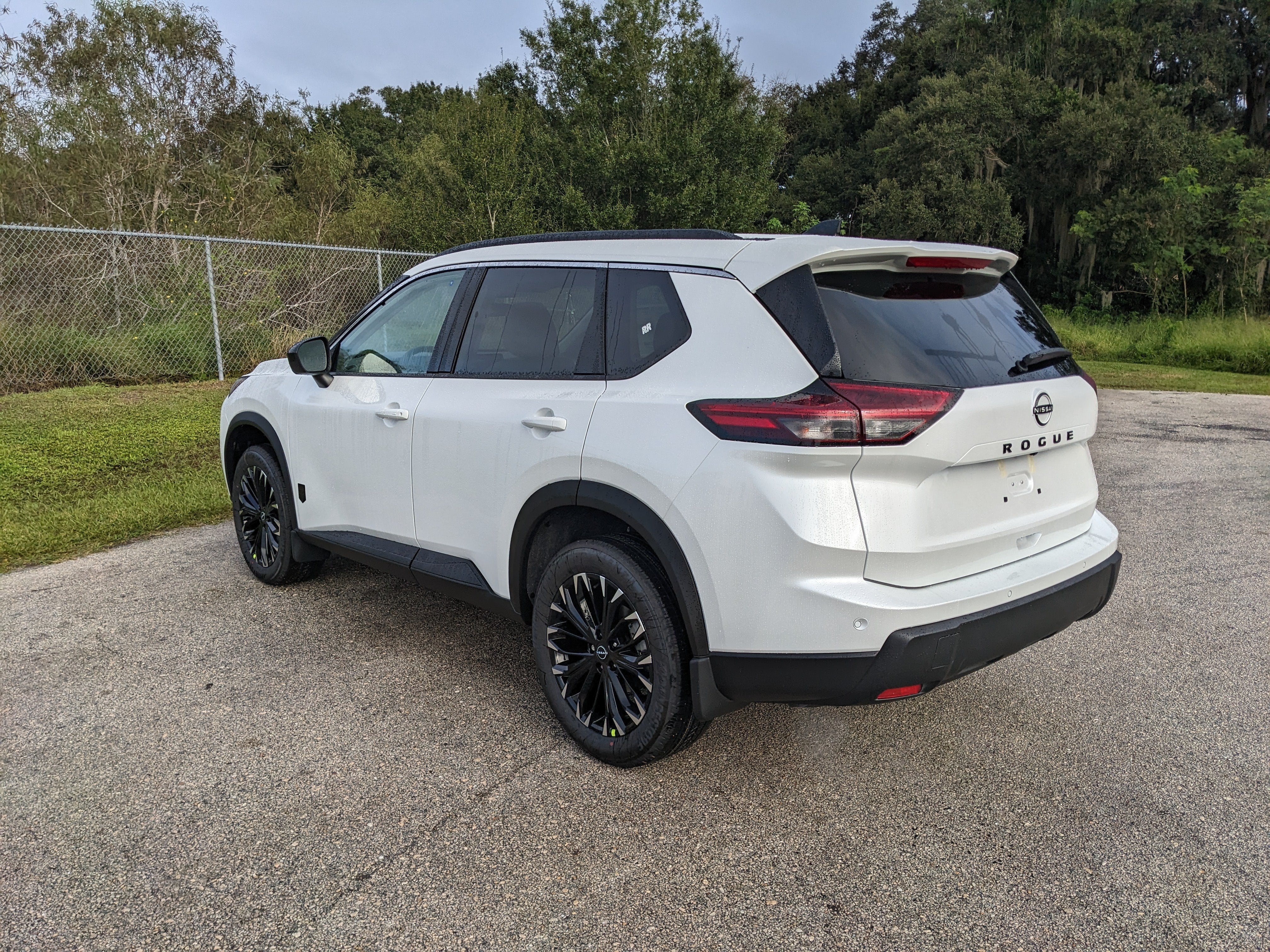 2027 Nissan Rogue Dark Armor