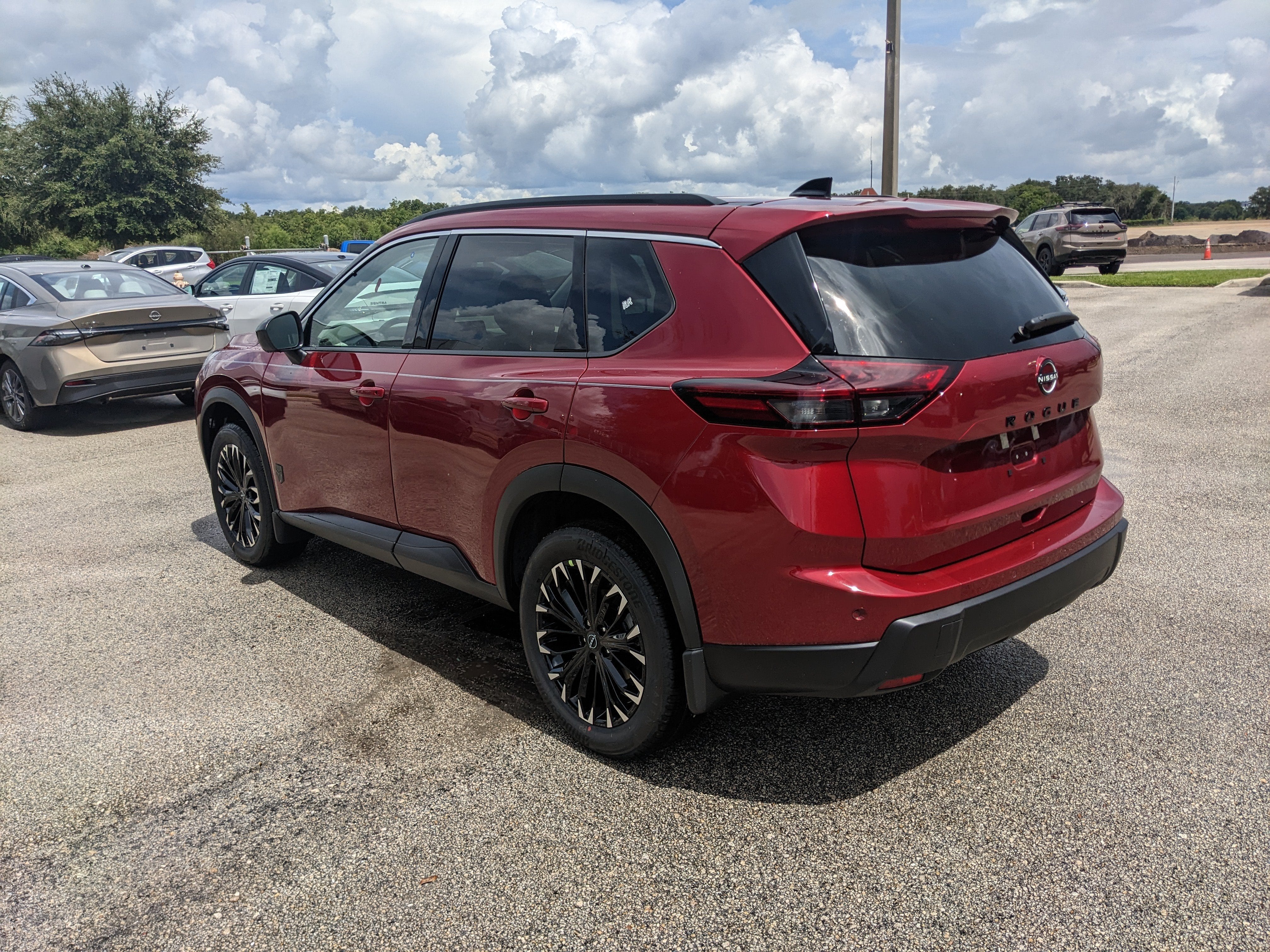 2026 Nissan Rogue Dark Armor