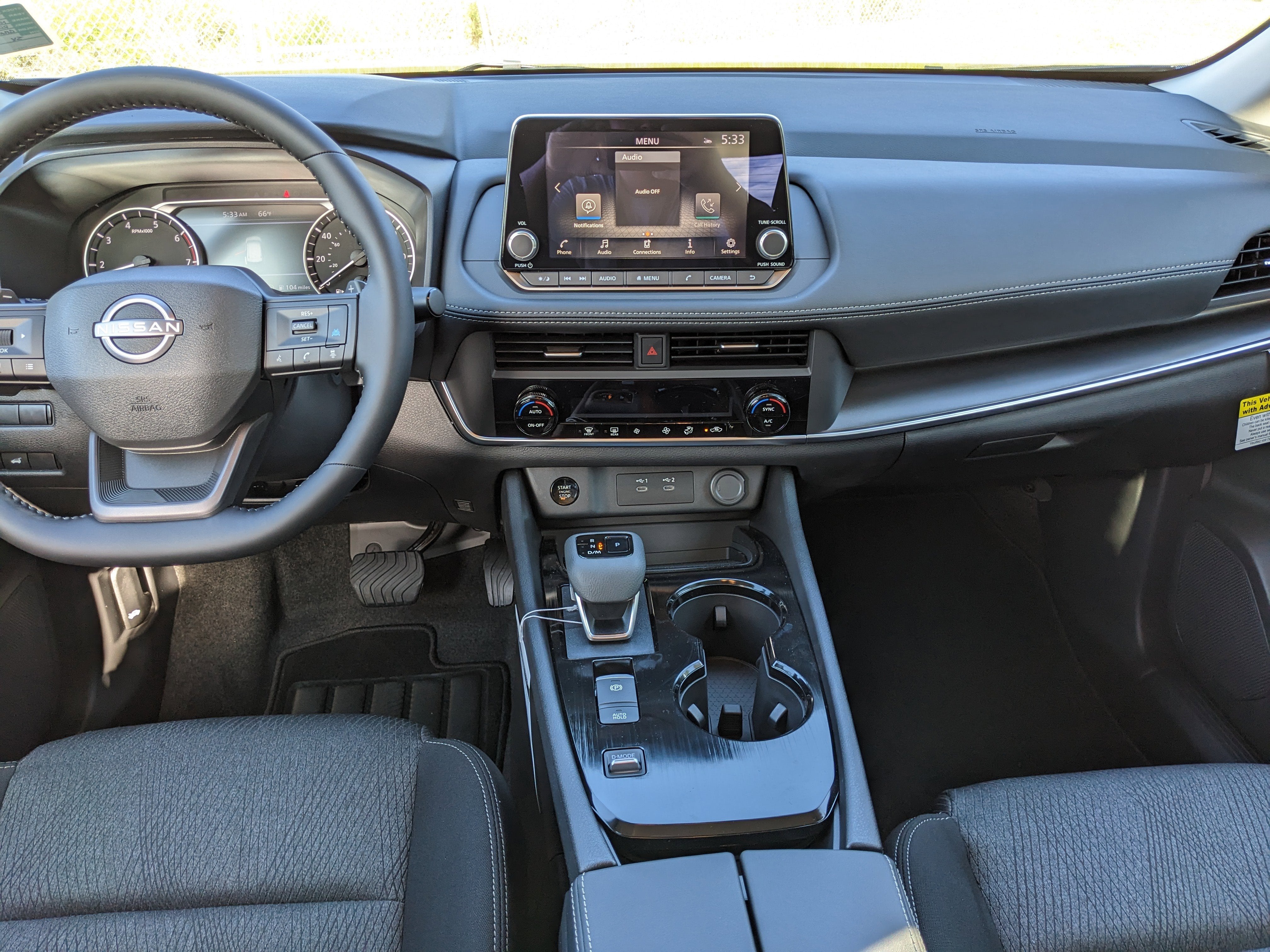 2026 Nissan Rogue SV