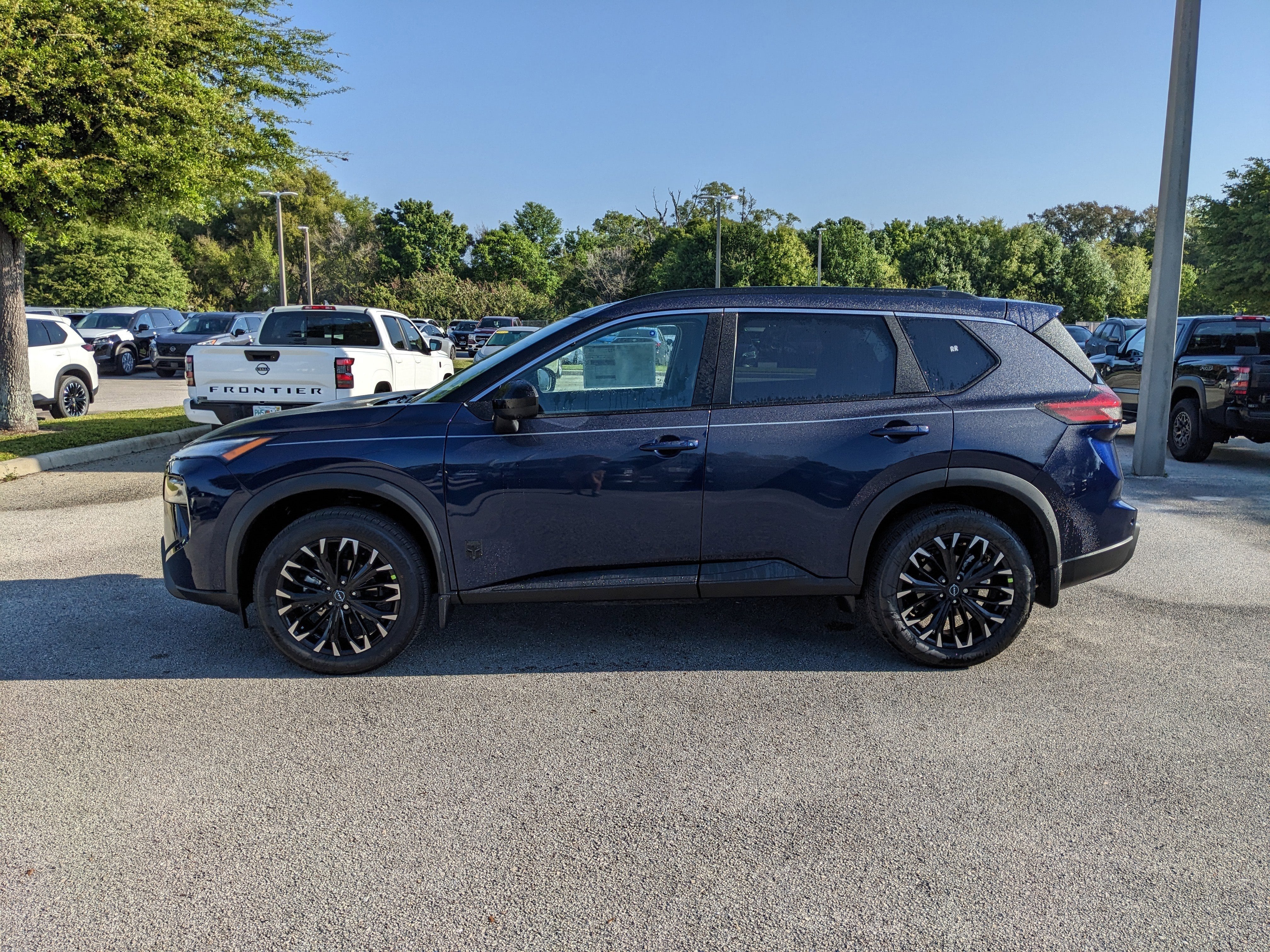 2026 Nissan Rogue Dark Armor