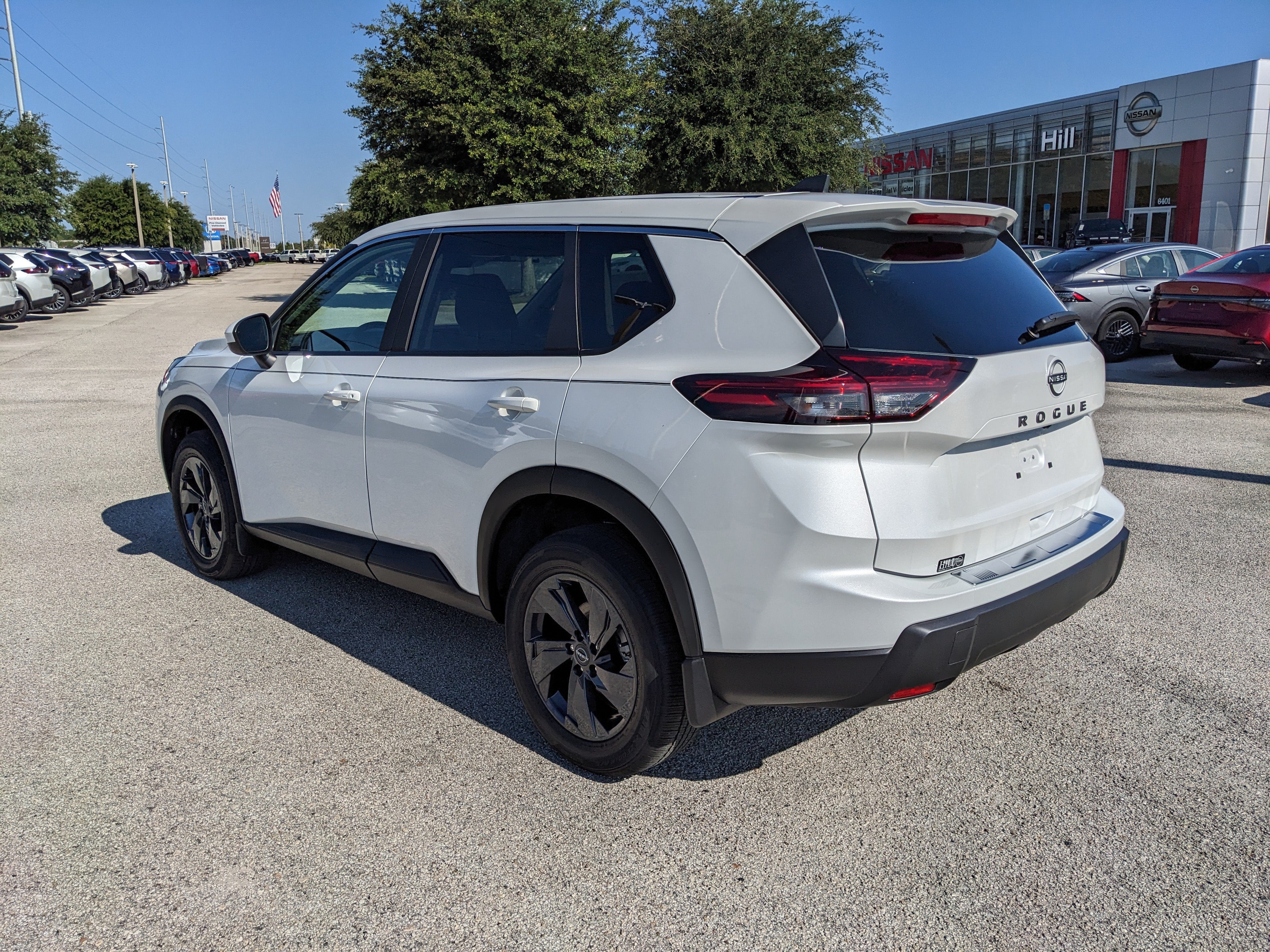 2026 Nissan Rogue SV