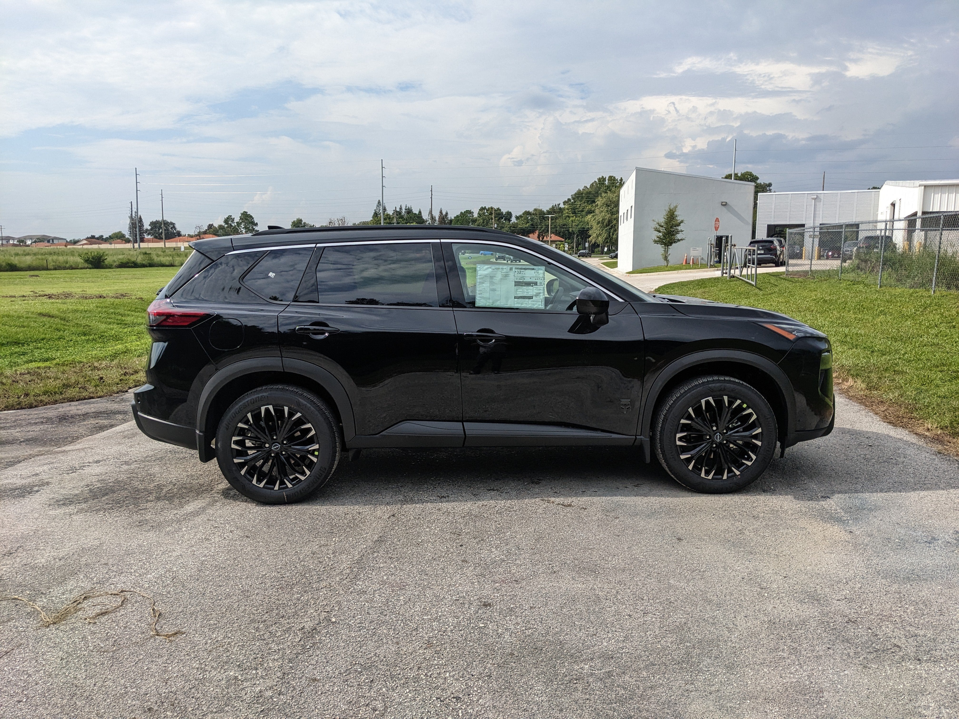 2026 Nissan Rogue Dark Armor