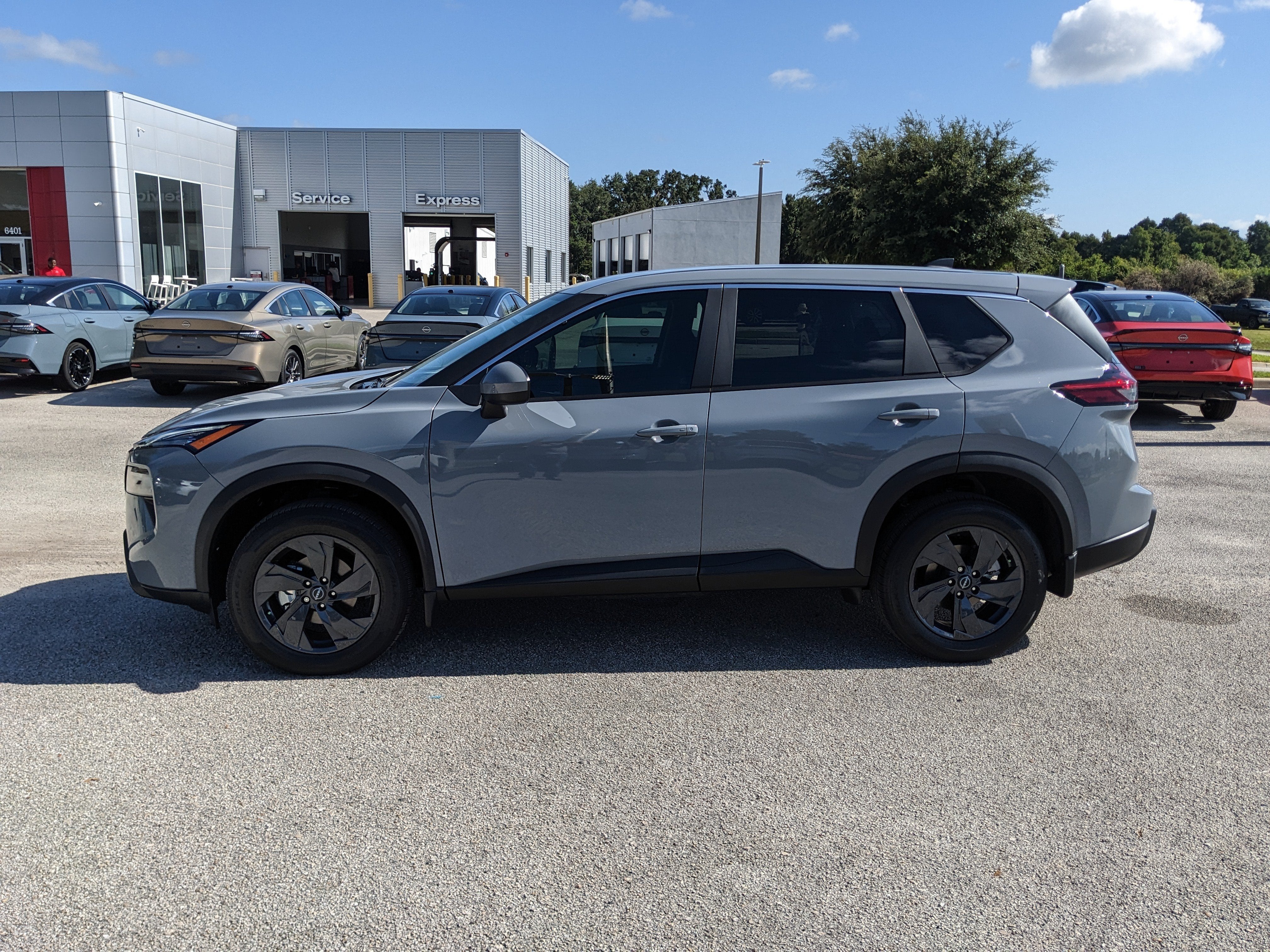2026 Nissan Rogue SV