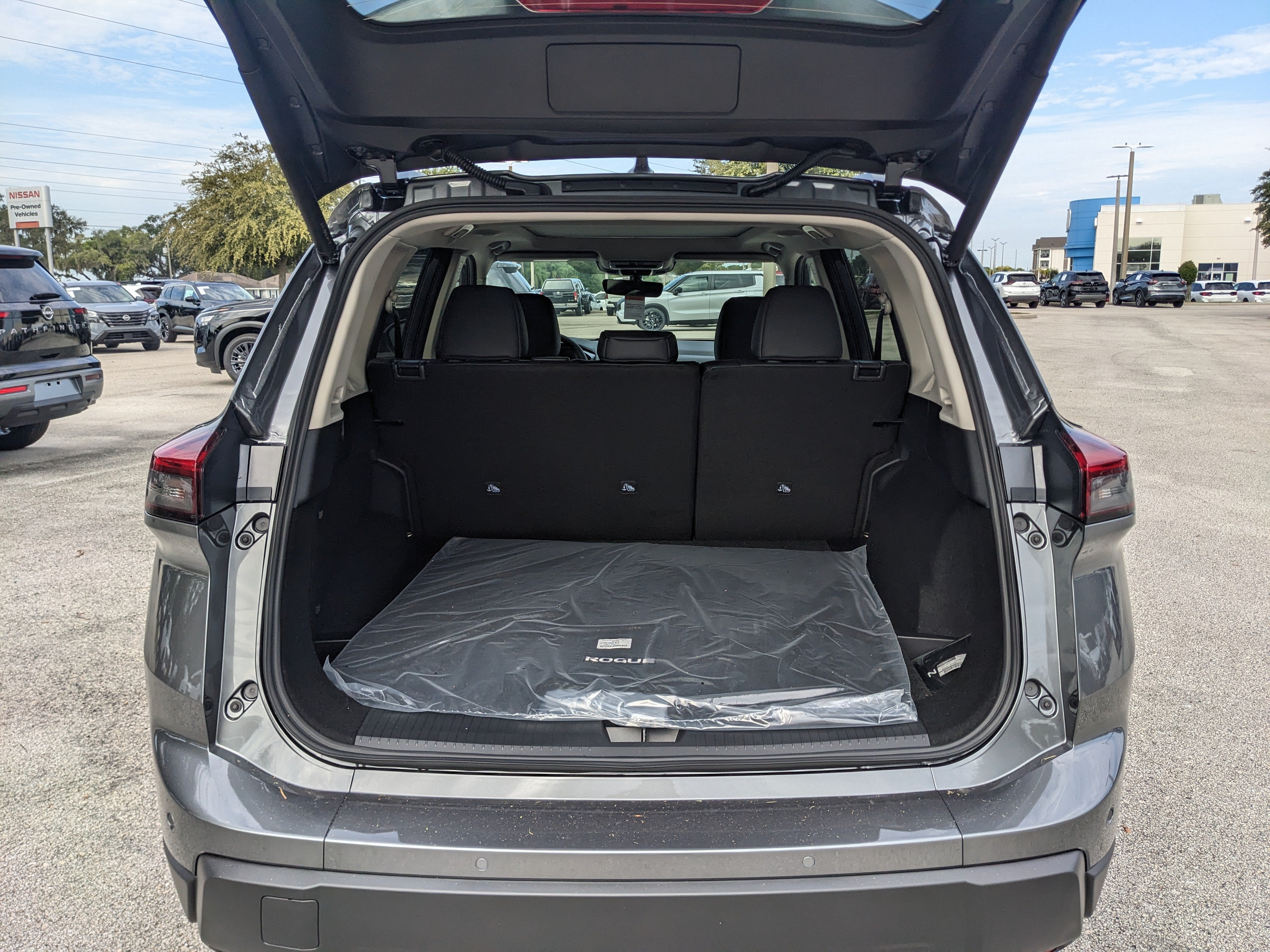 2026 Nissan Rogue Dark Armor