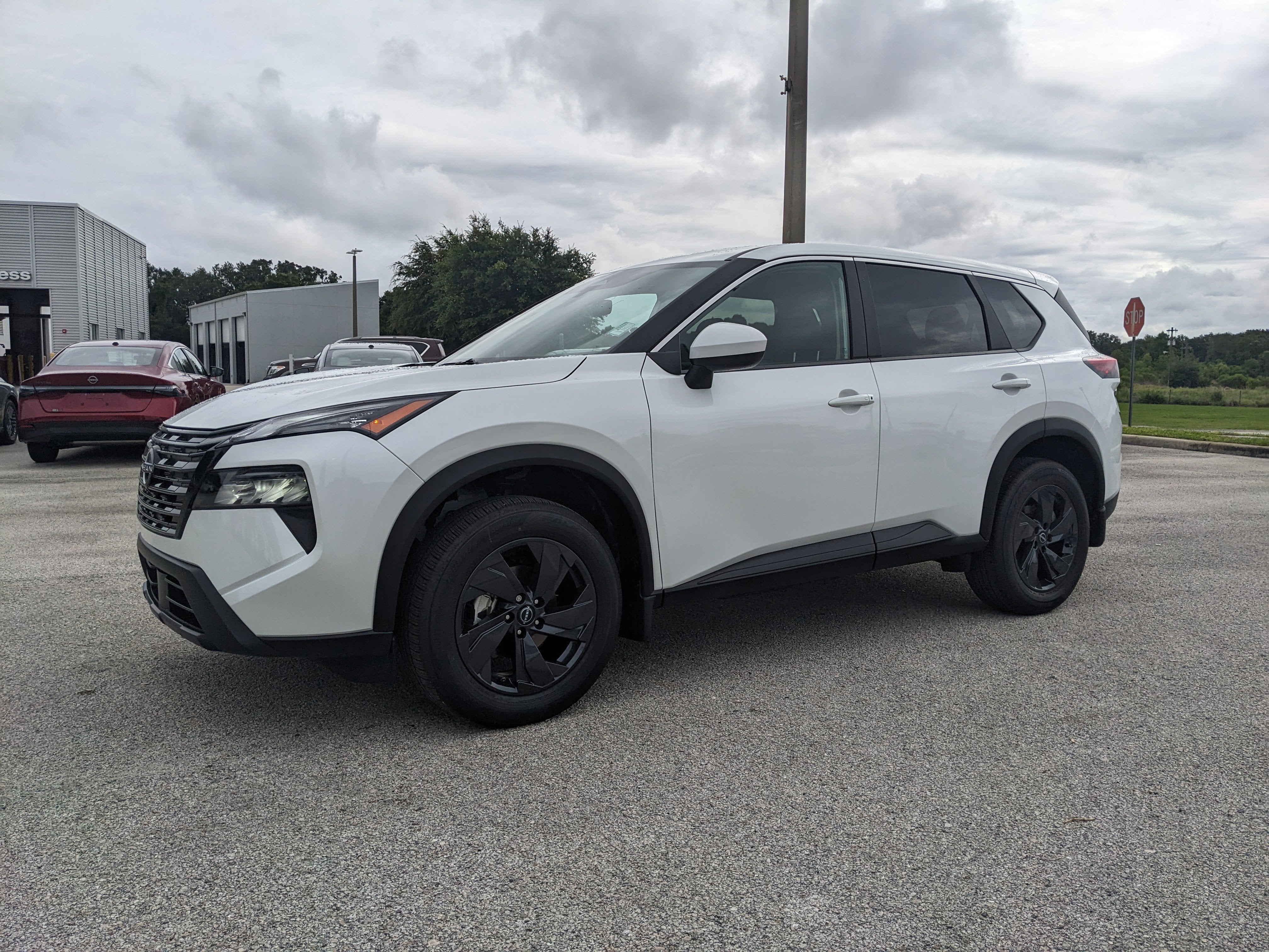 2026 Nissan Rogue SV