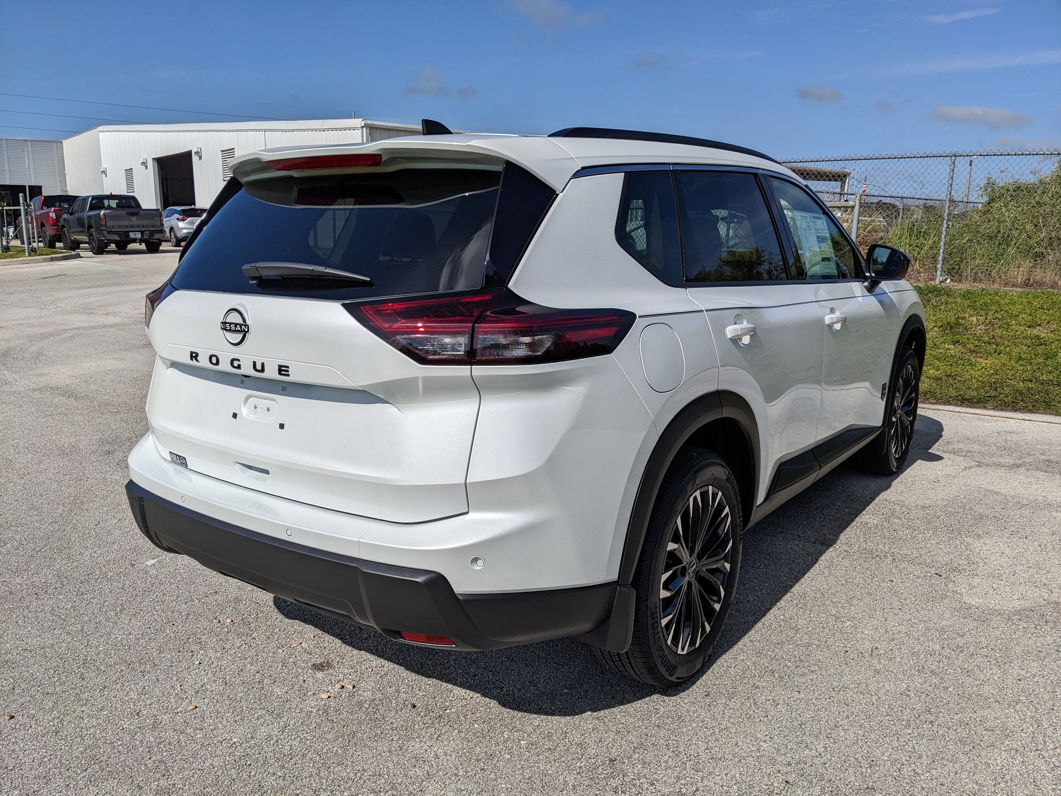 2026 Nissan Rogue Dark Armor