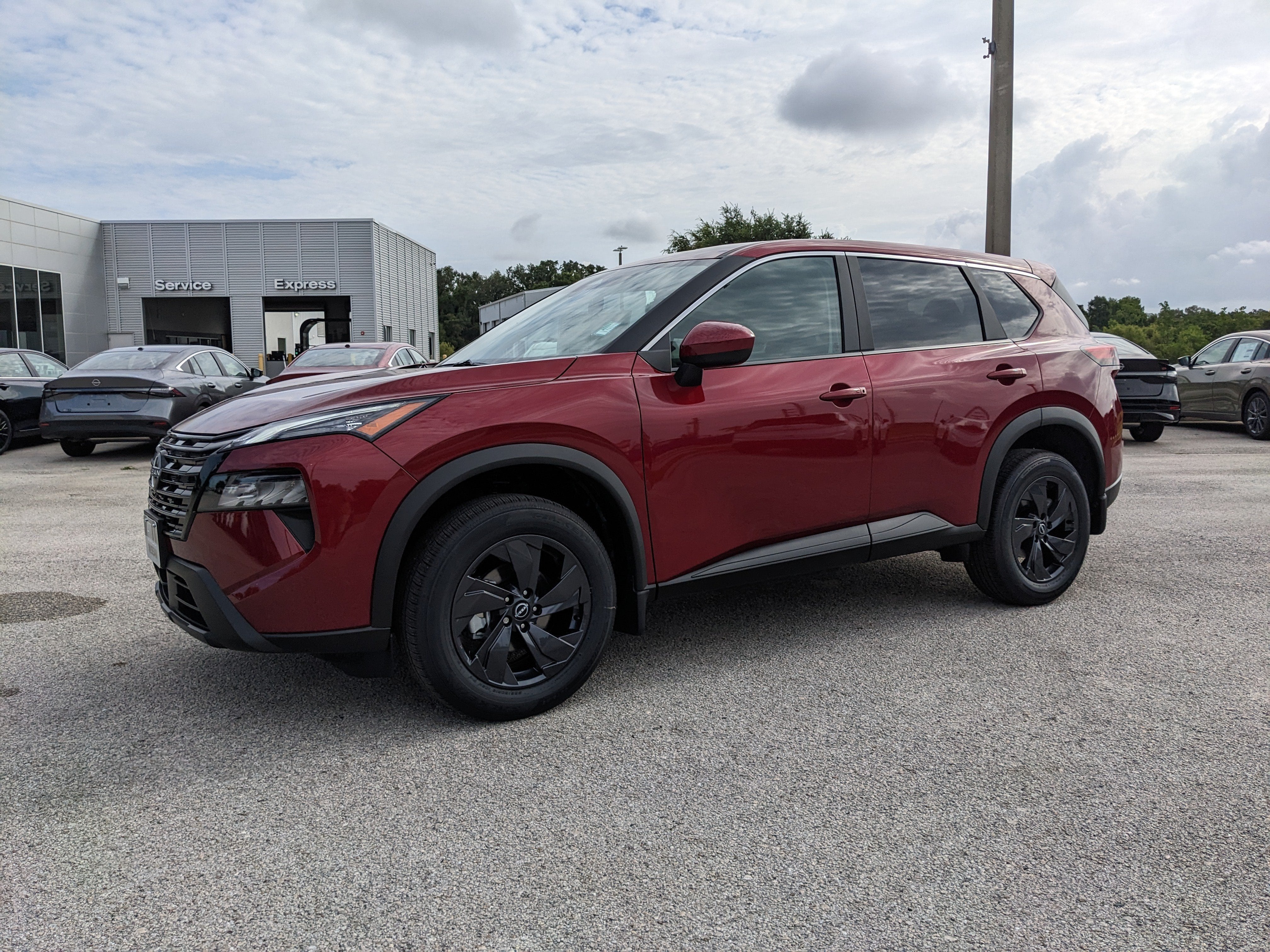 2026 Nissan Rogue SV