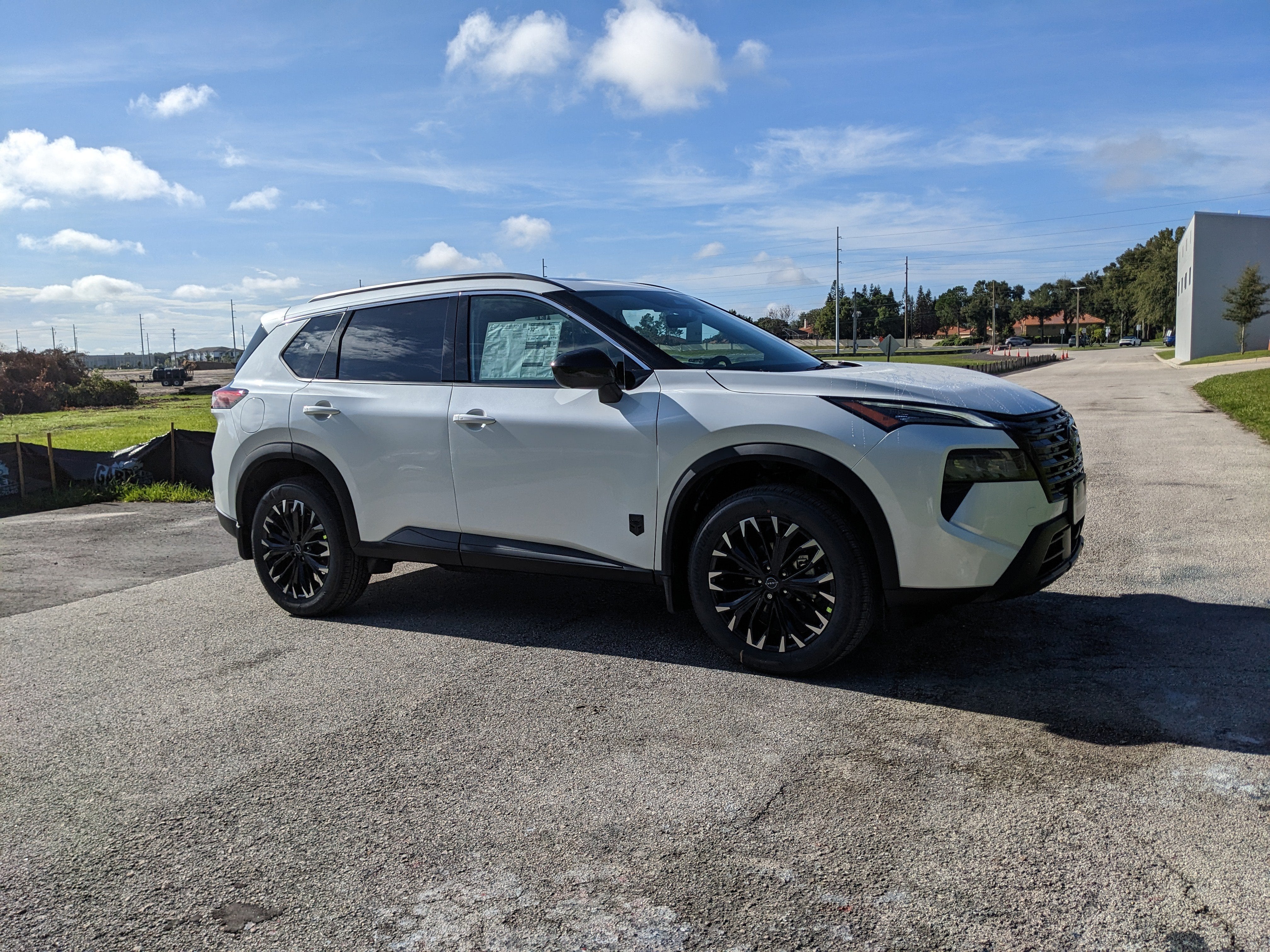 2026 Nissan Rogue Dark Armor