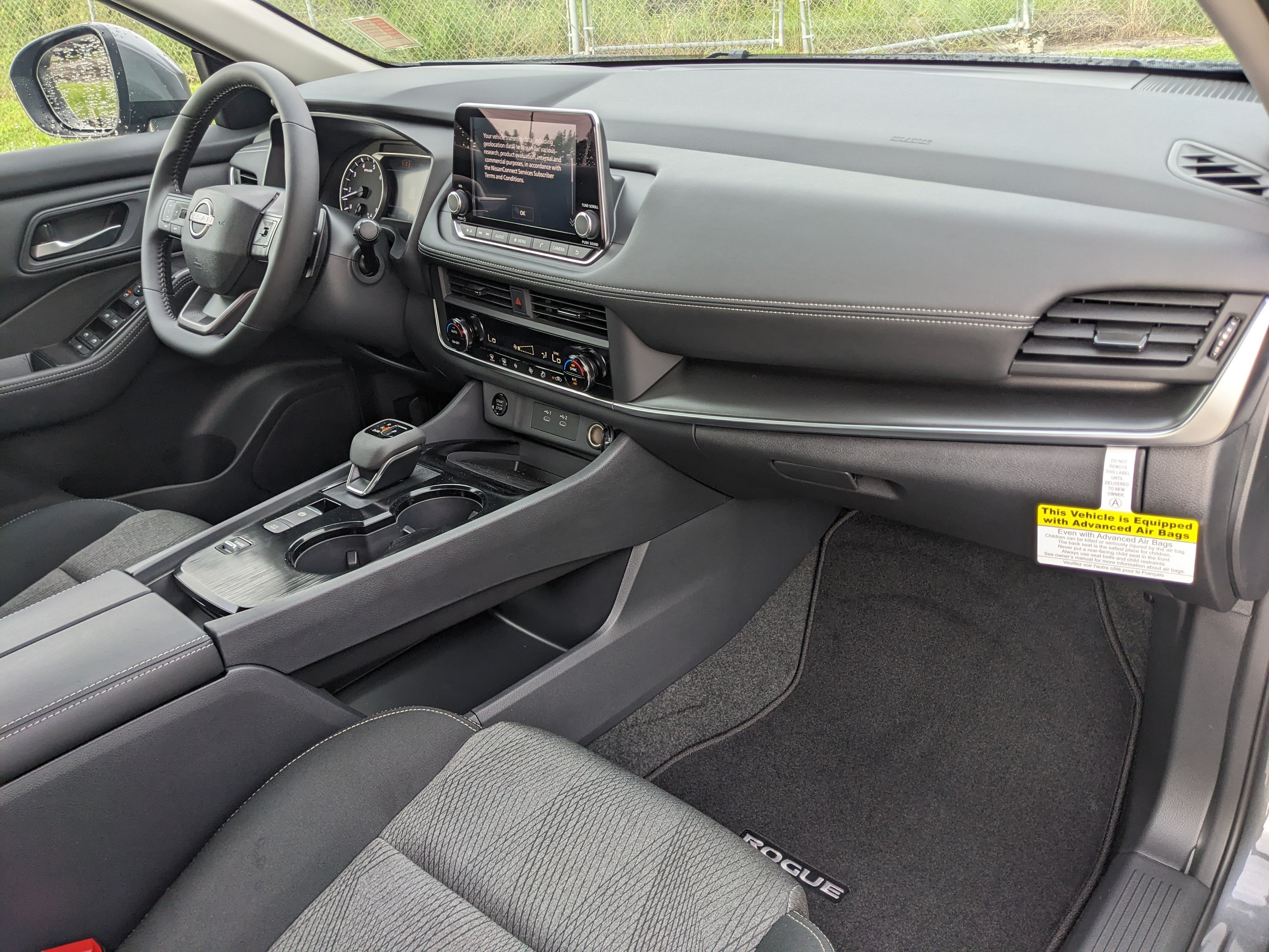 2027 Nissan Rogue SV