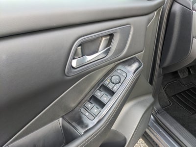 2027 Nissan Rogue SV