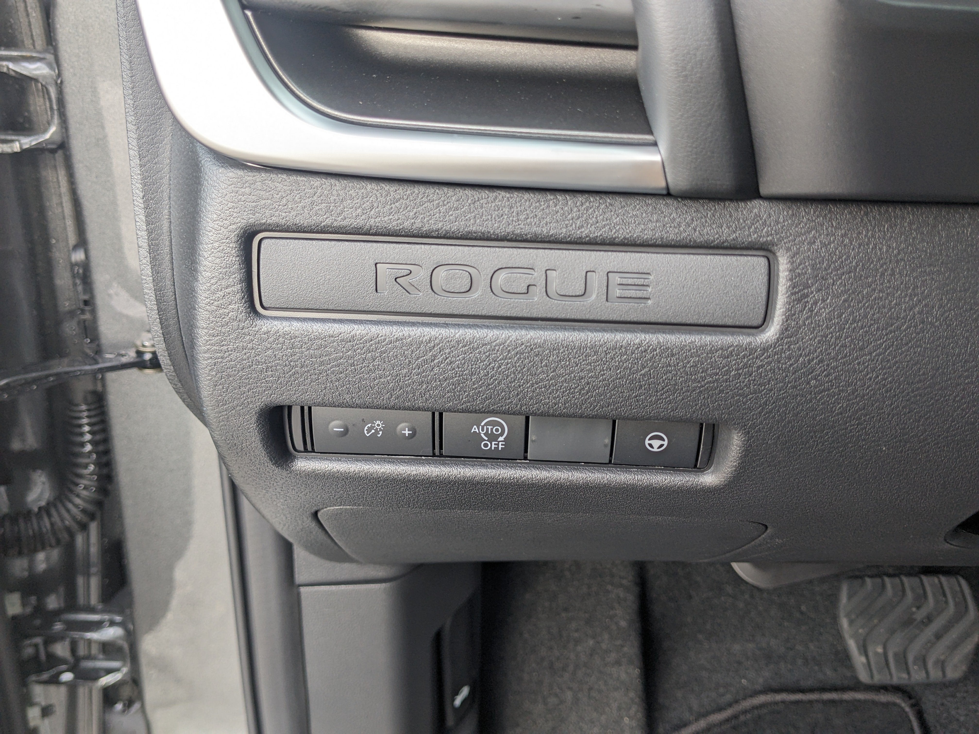 2027 Nissan Rogue SV