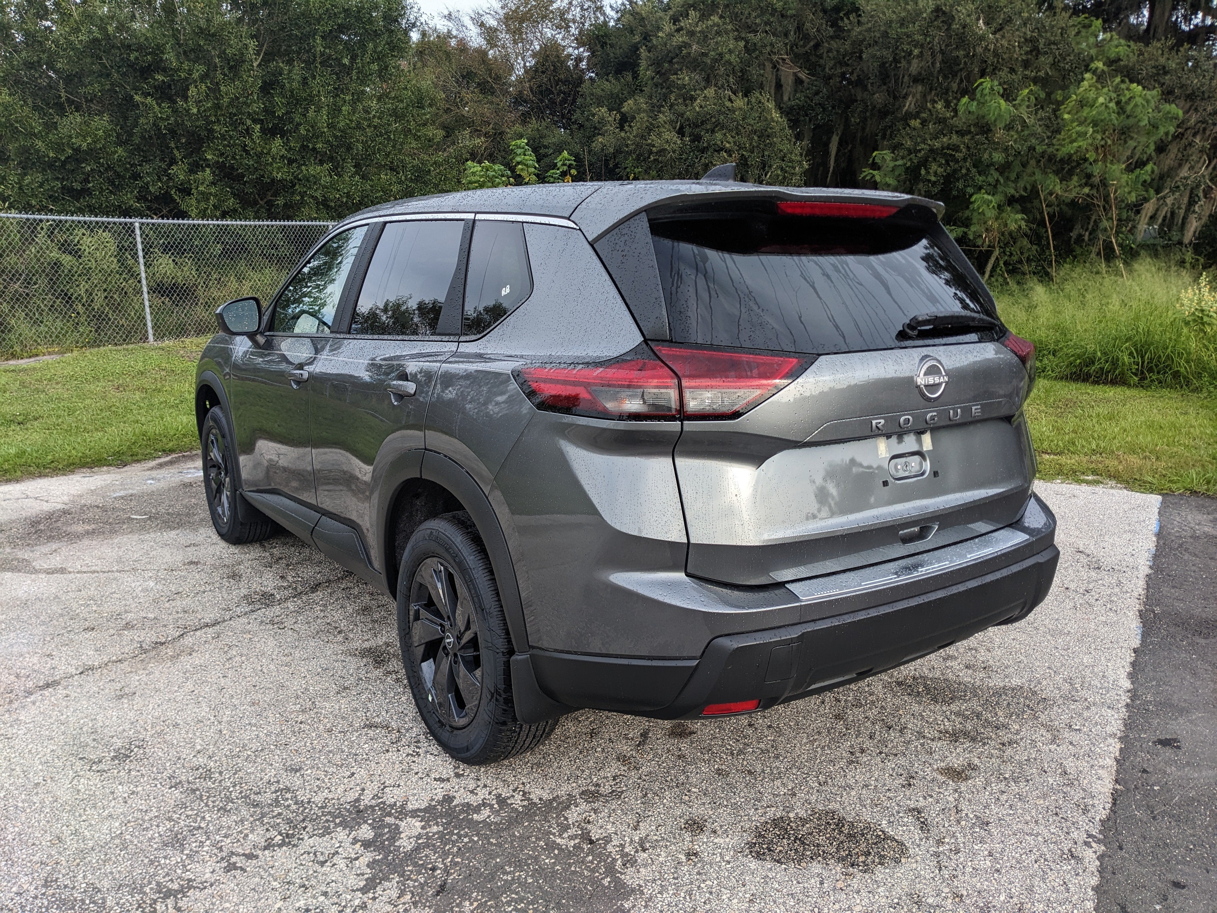 2027 Nissan Rogue SV