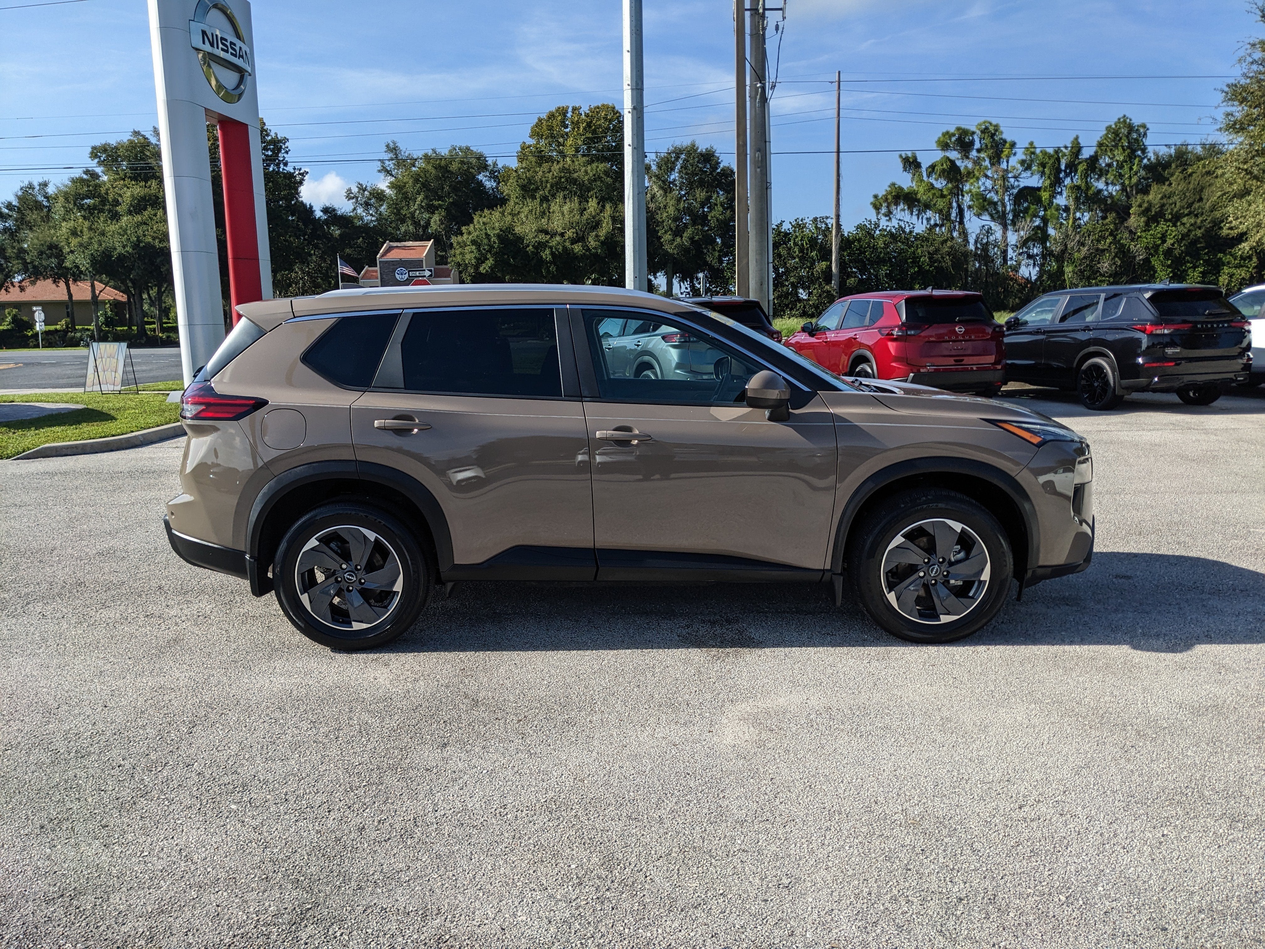 2024 Nissan Rogue SV