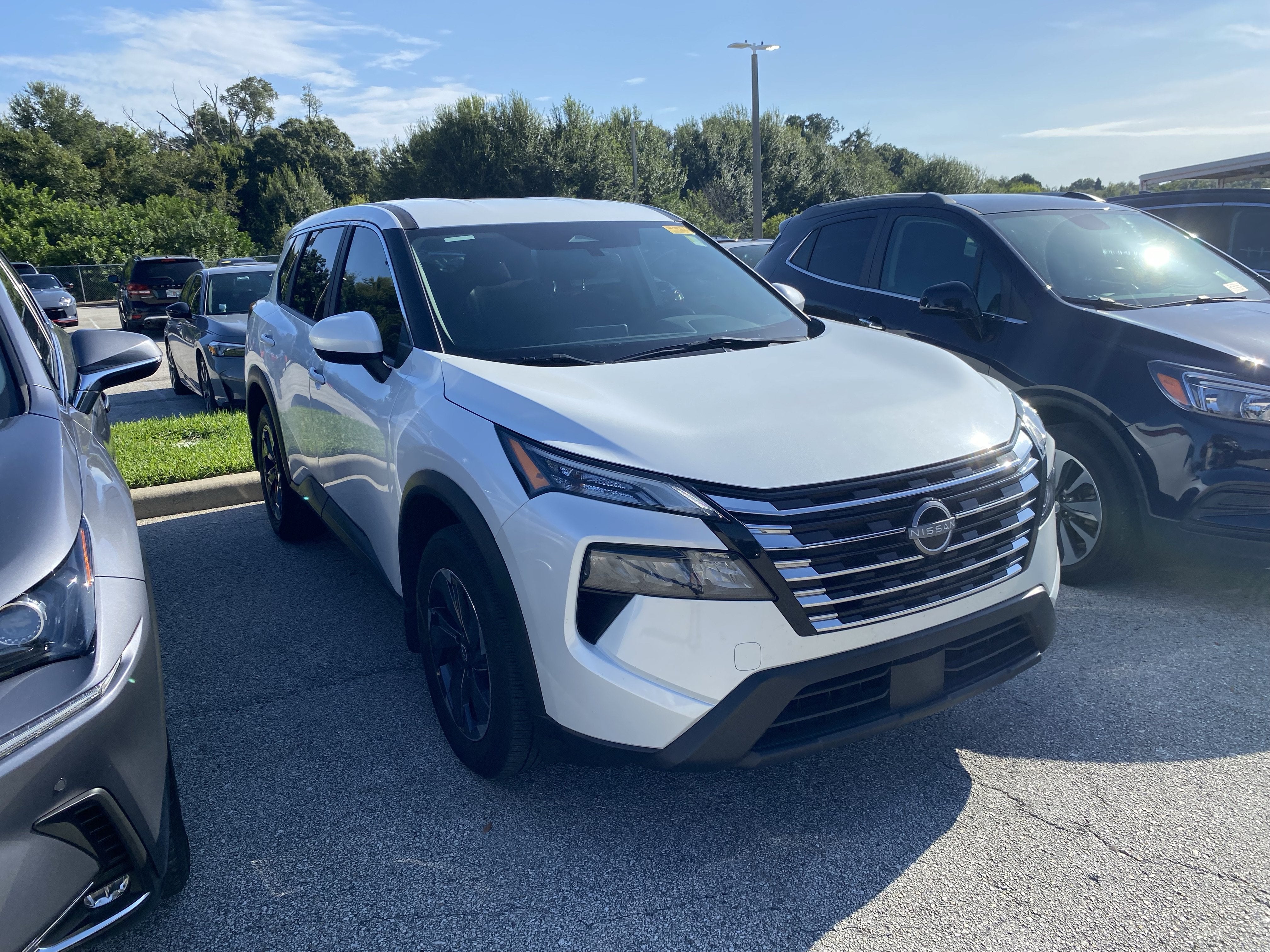 2024 Nissan Rogue SV