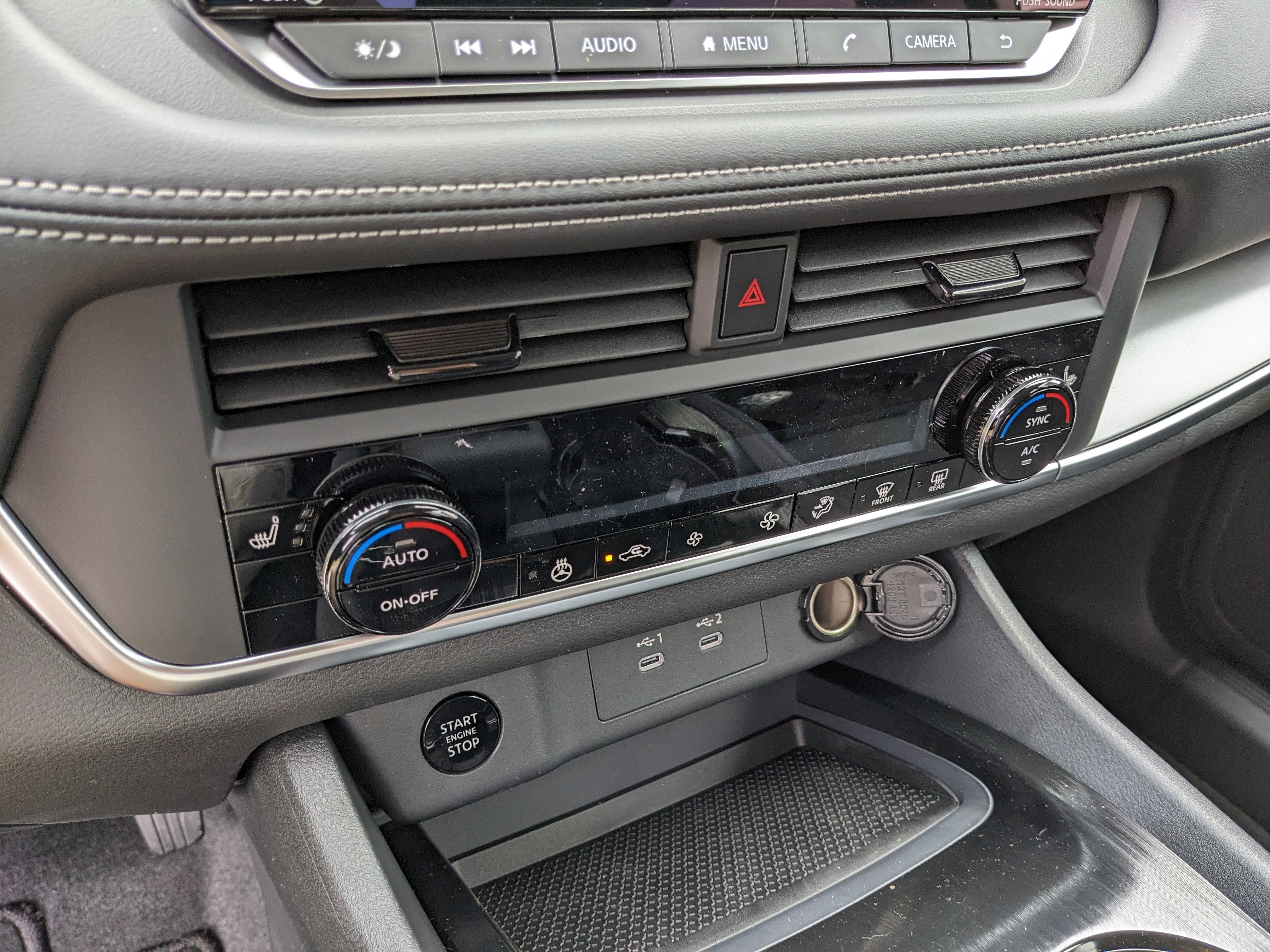 2026 Nissan Rogue Dark Armor