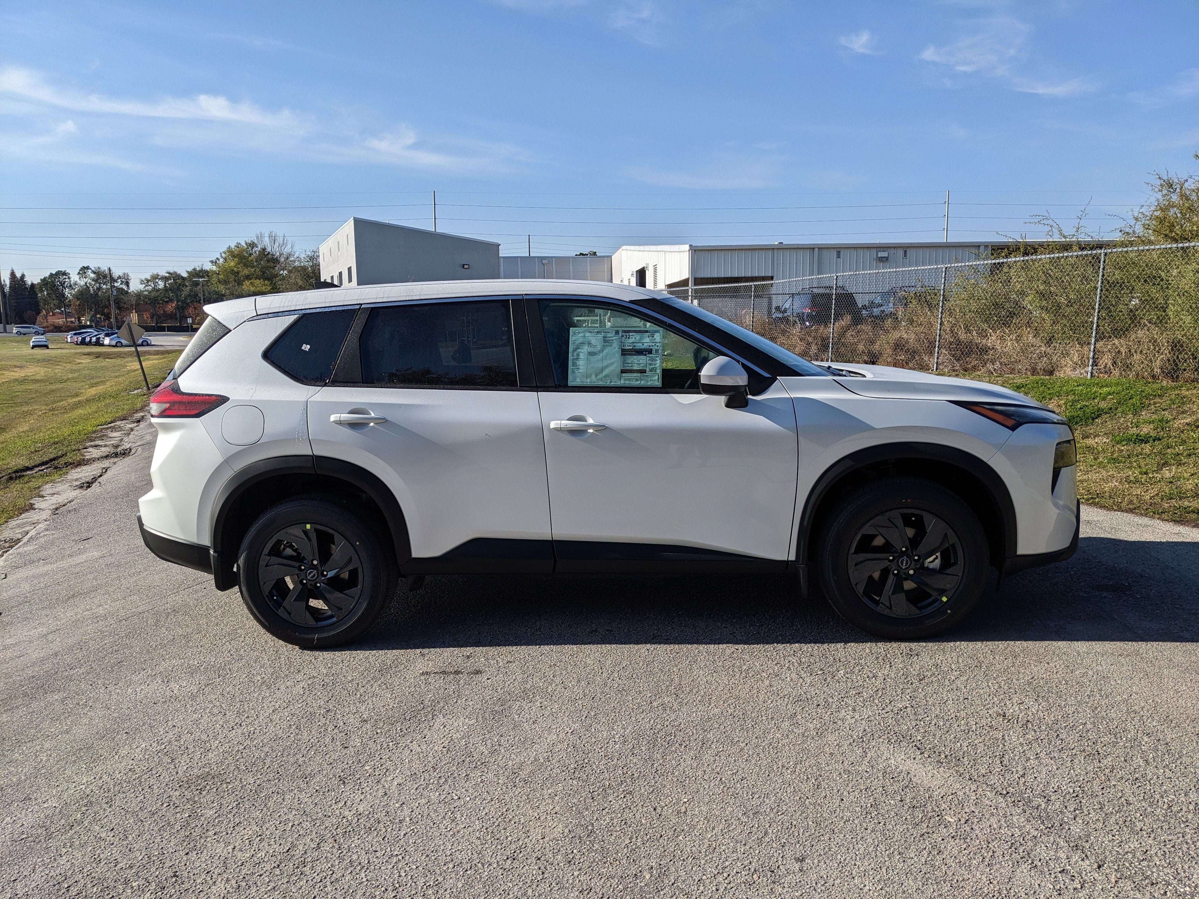 2026 Nissan Rogue SV