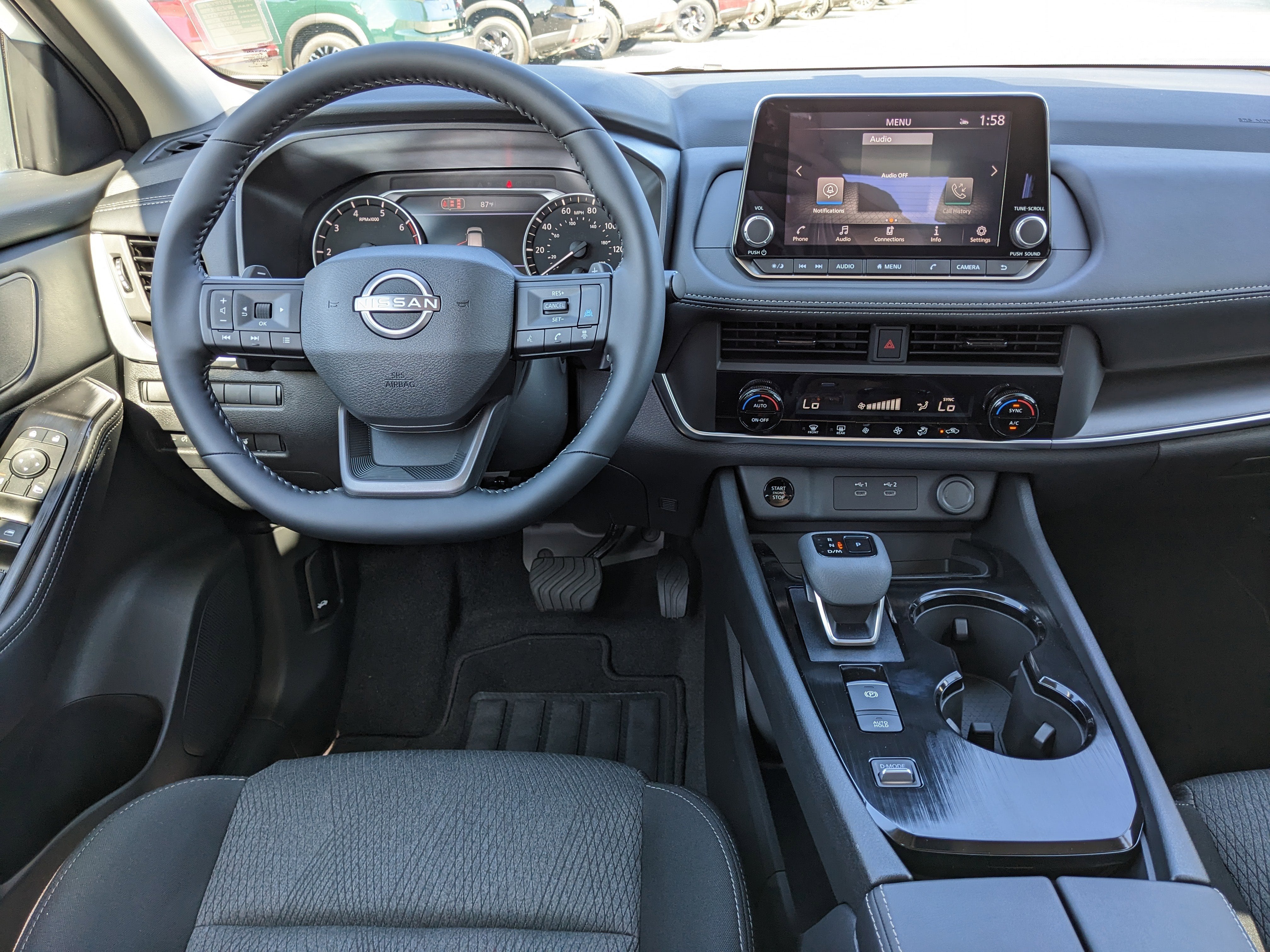 2026 Nissan Rogue SV