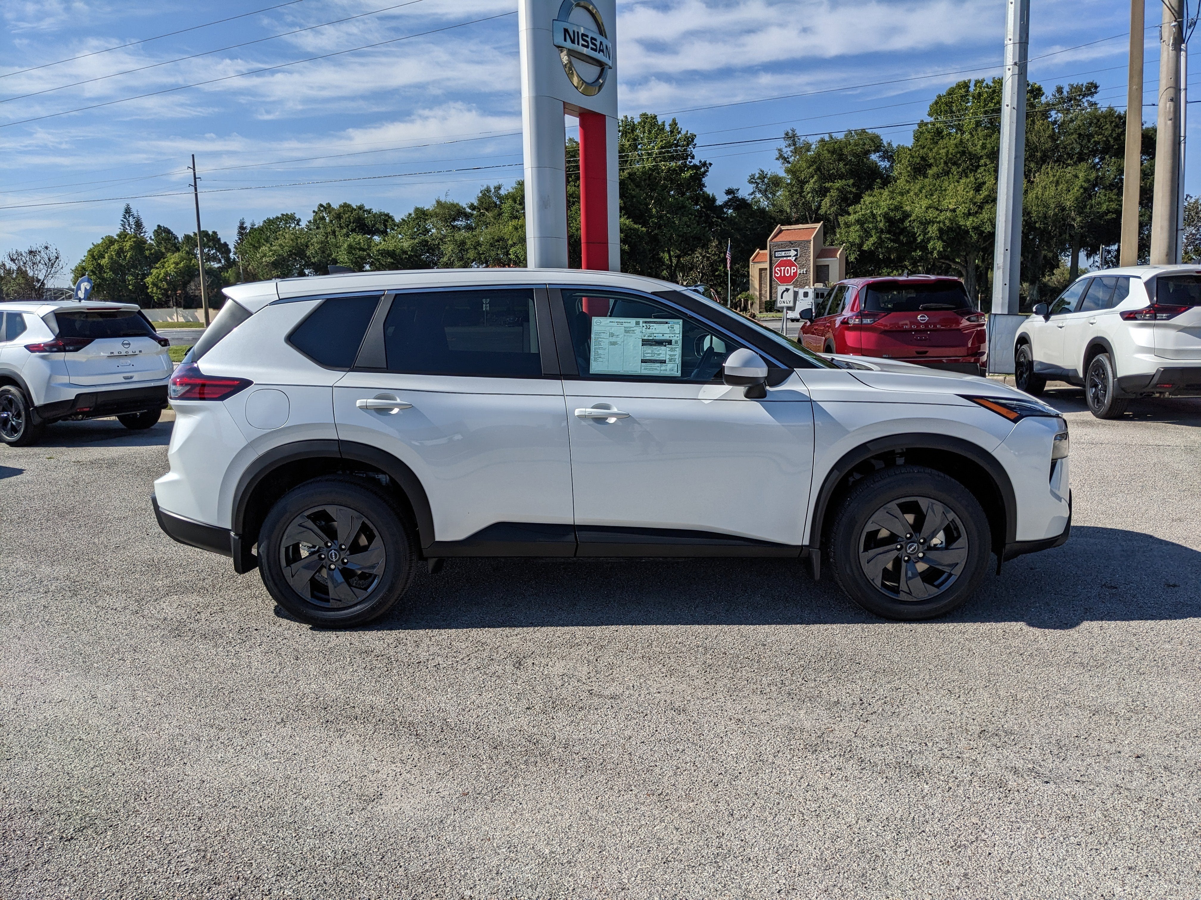 2026 Nissan Rogue SV