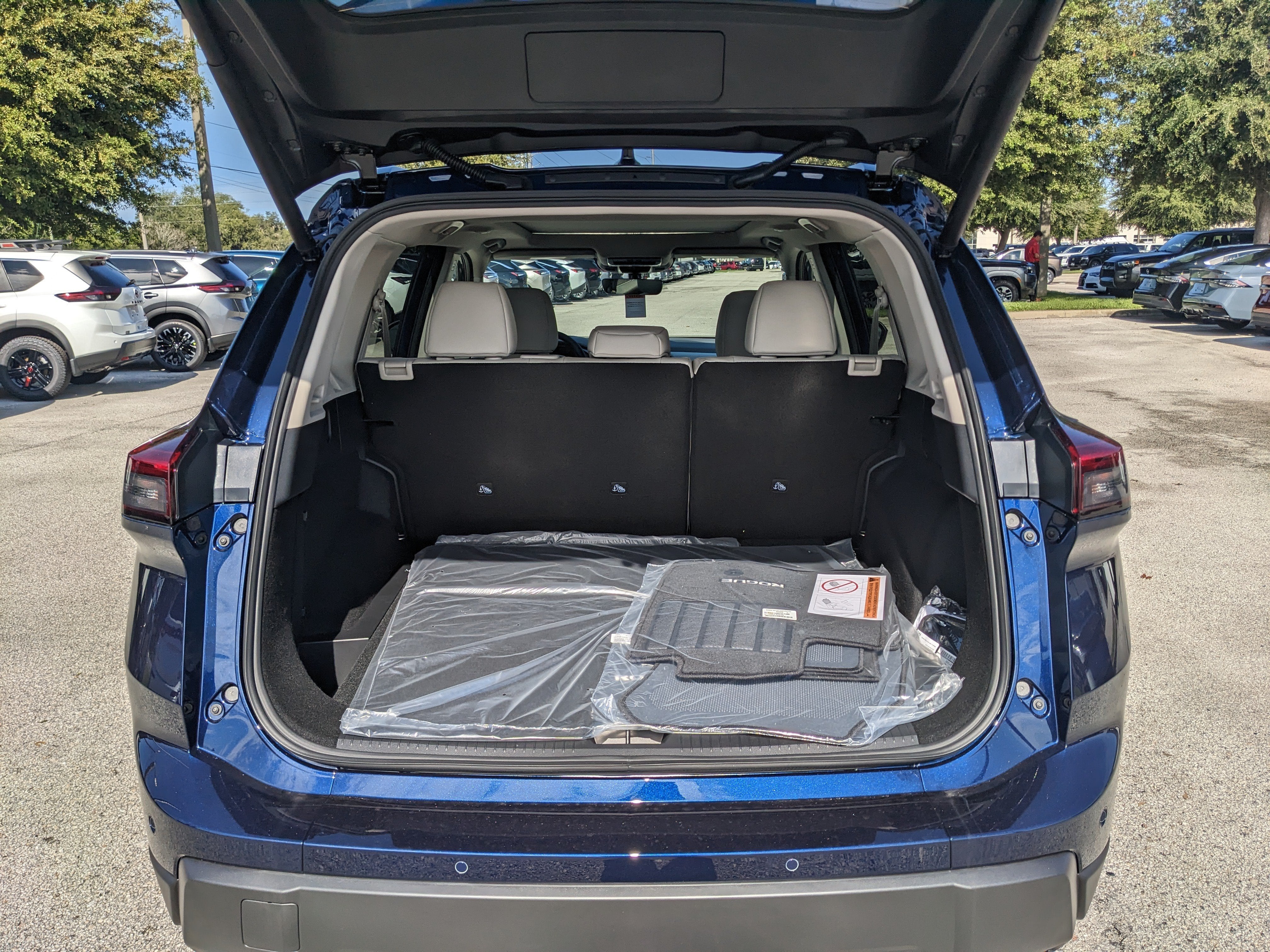 2026 Nissan Rogue Dark Armor