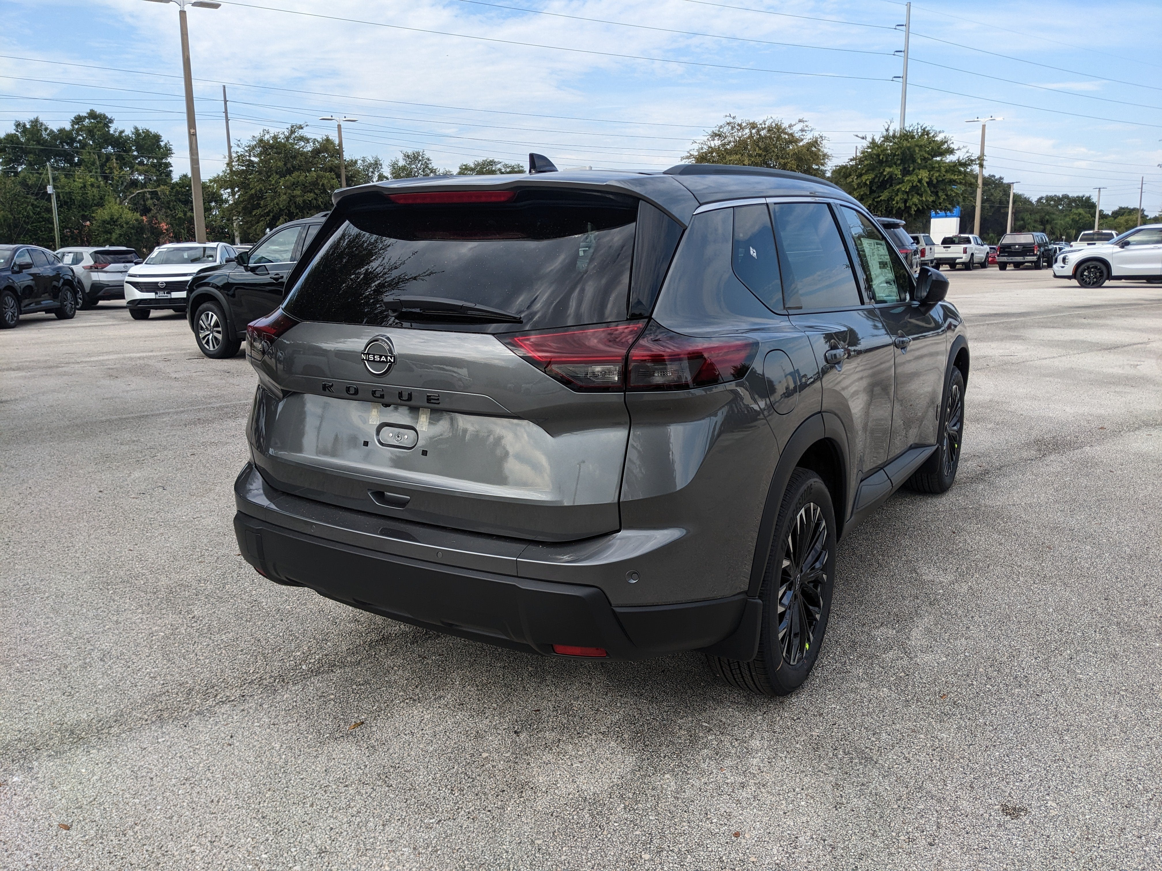2026 Nissan Rogue Dark Armor