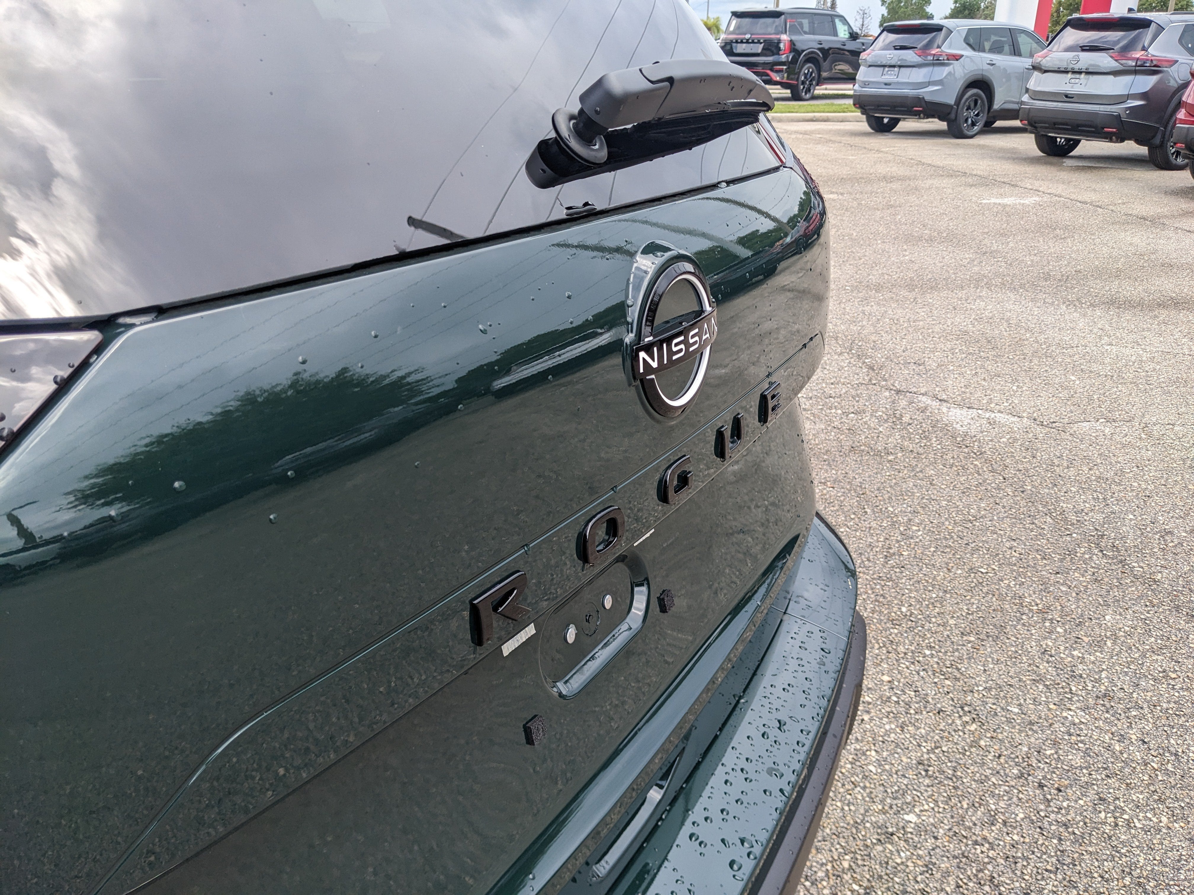 2026 Nissan Rogue Dark Armor