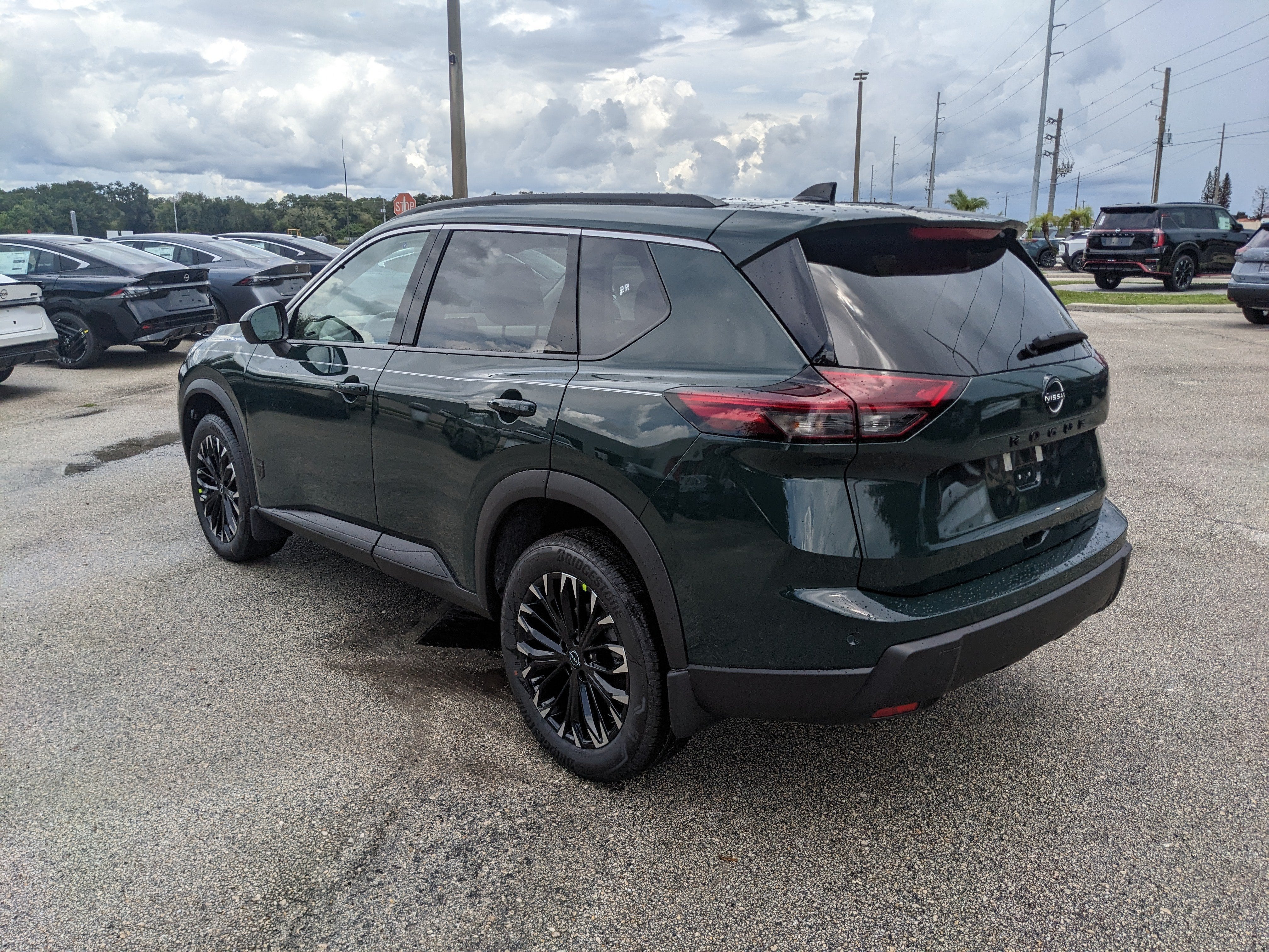 2026 Nissan Rogue Dark Armor