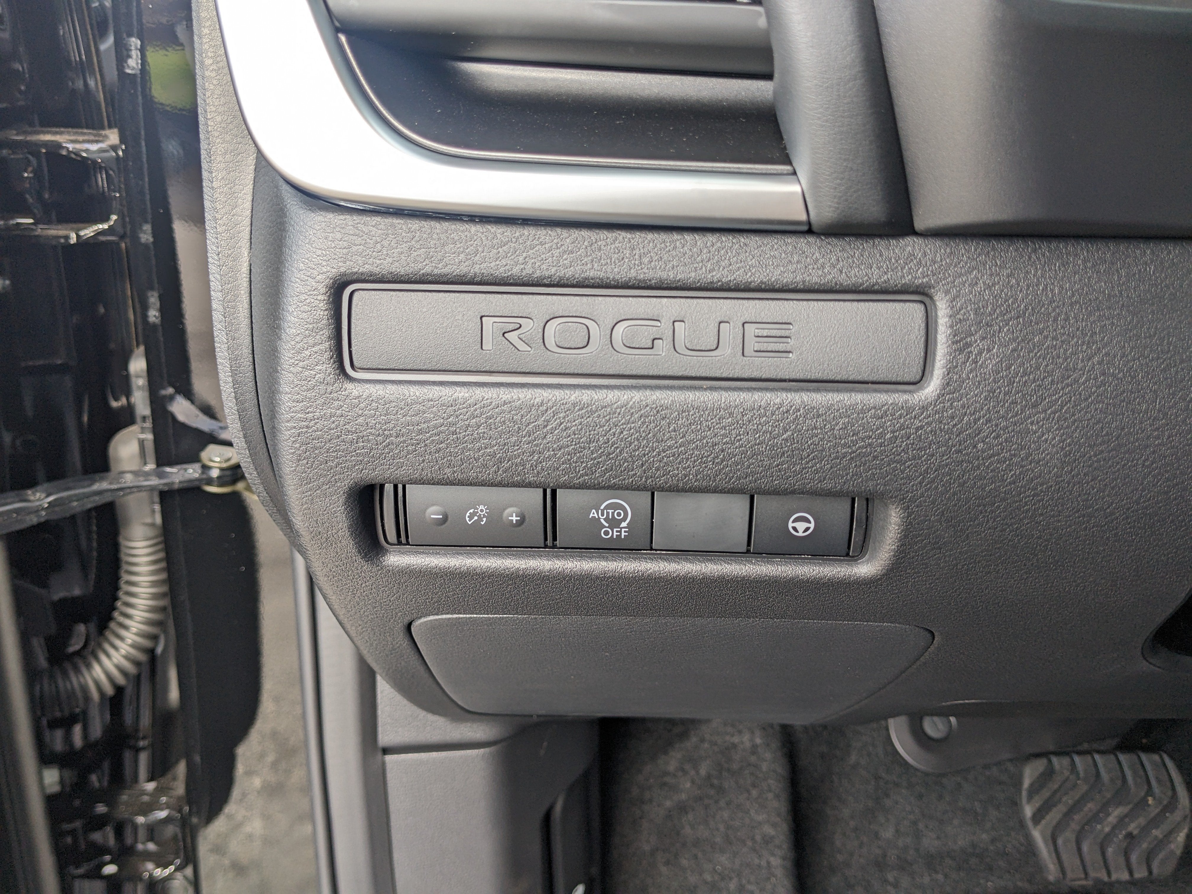 2027 Nissan Rogue SV