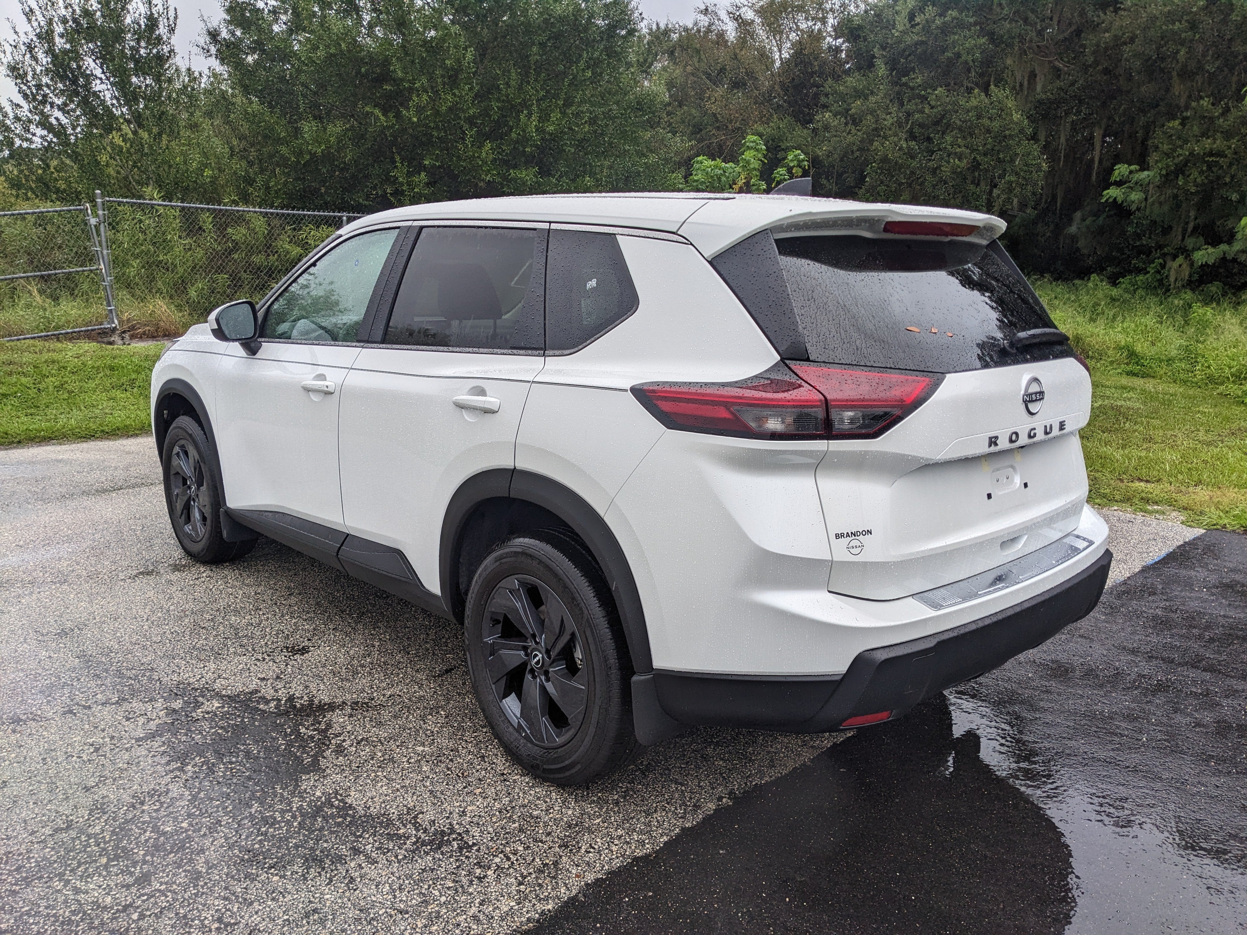 2027 Nissan Rogue SV