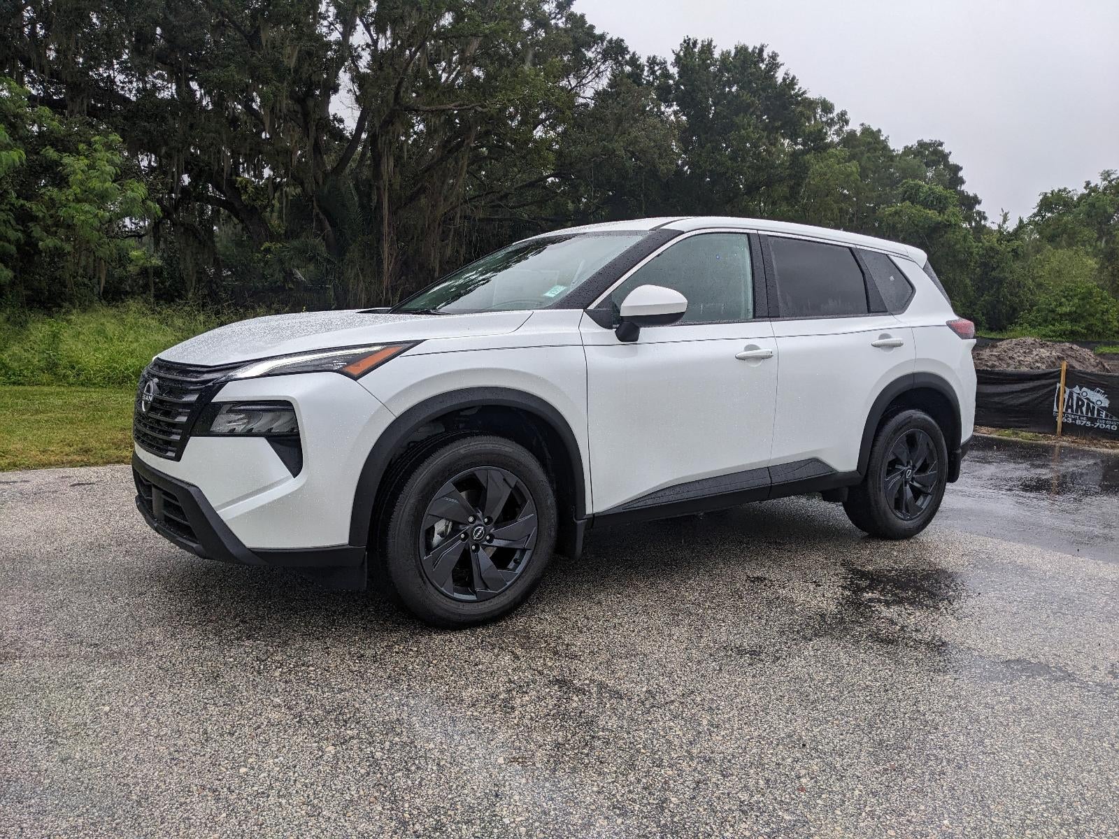 2027 Nissan Rogue SV