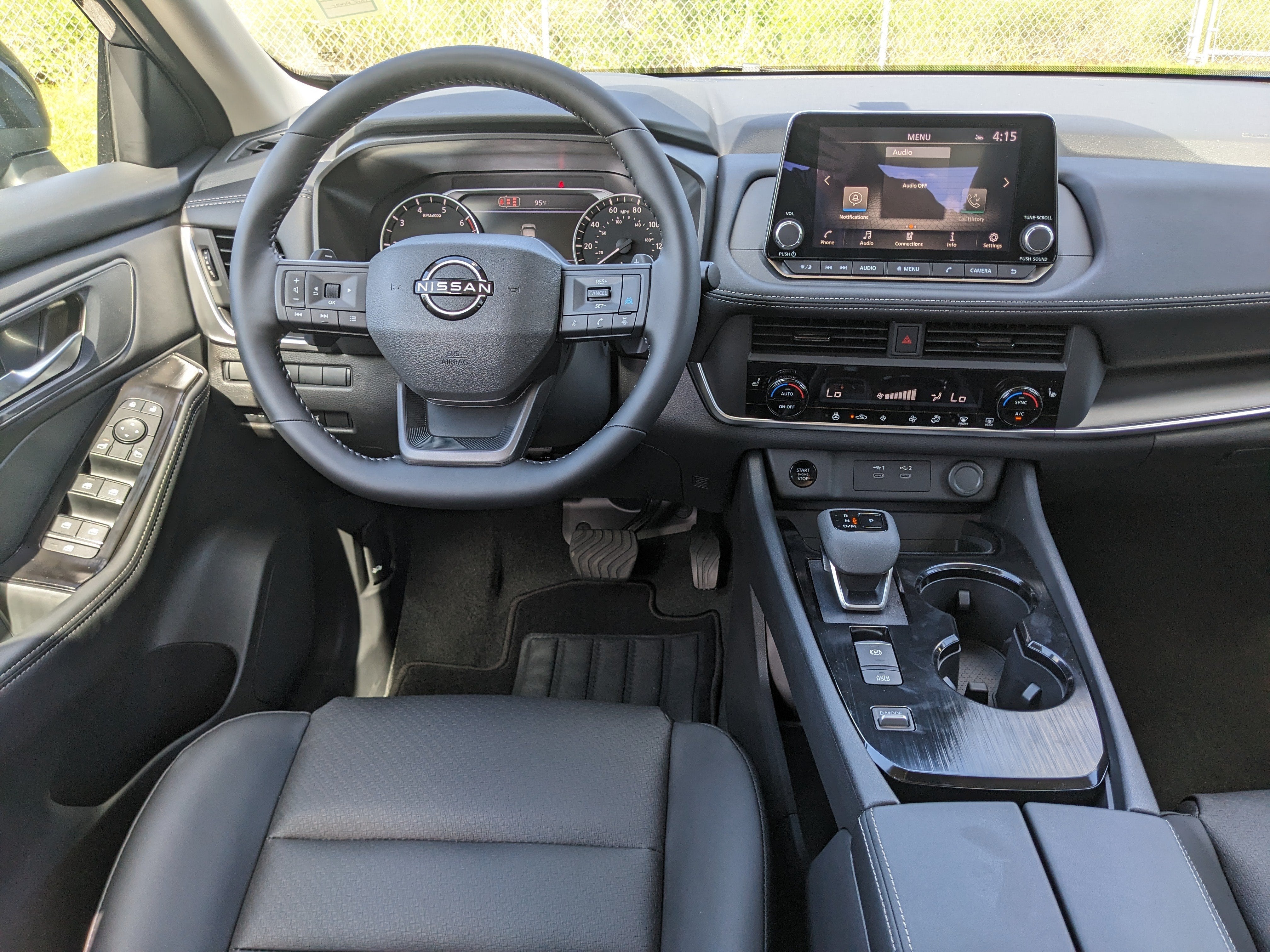 2026 Nissan Rogue Dark Armor