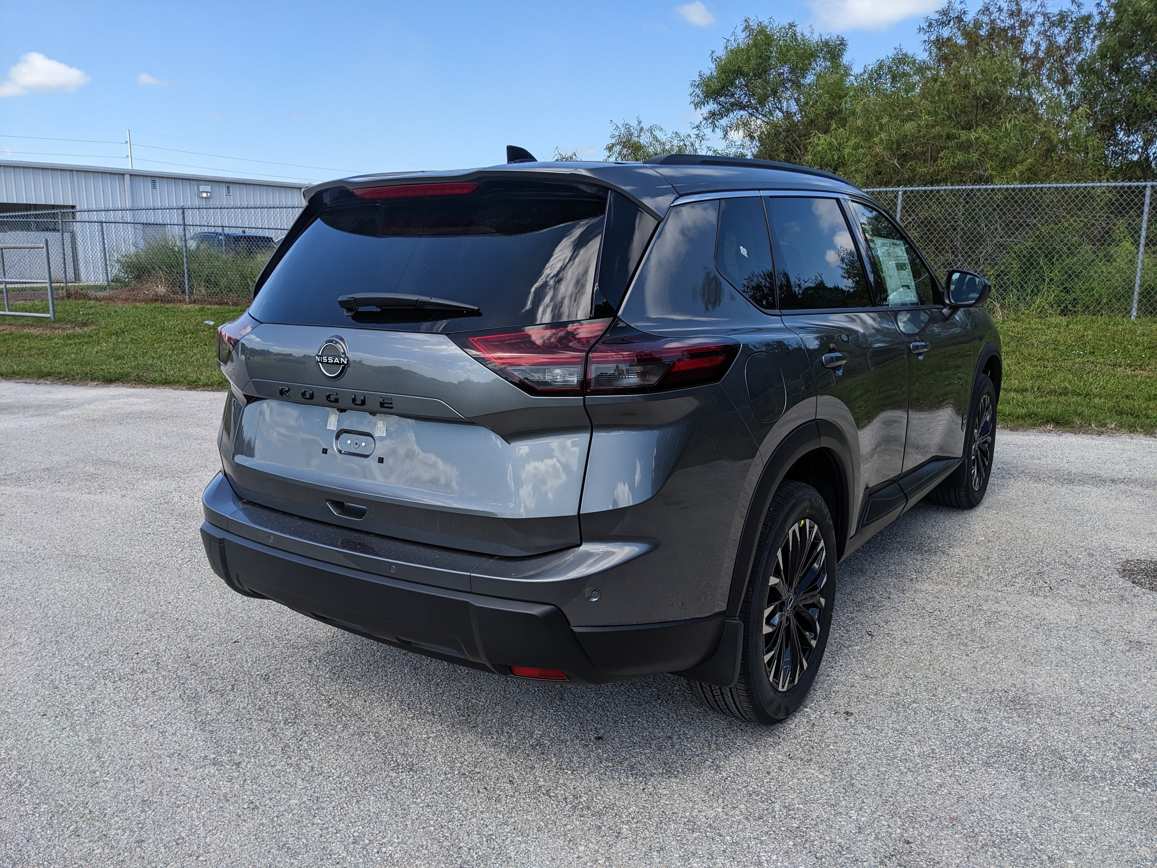2026 Nissan Rogue Dark Armor
