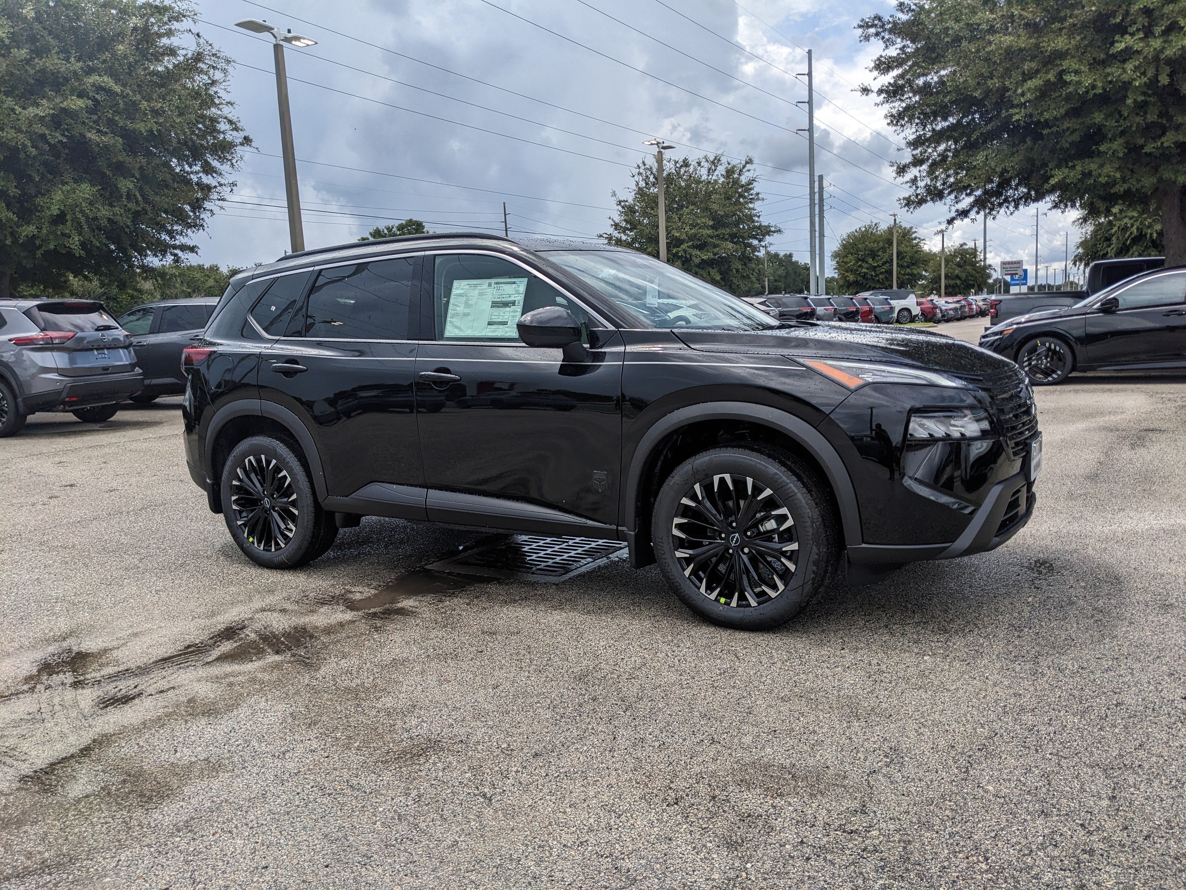 2026 Nissan Rogue Dark Armor