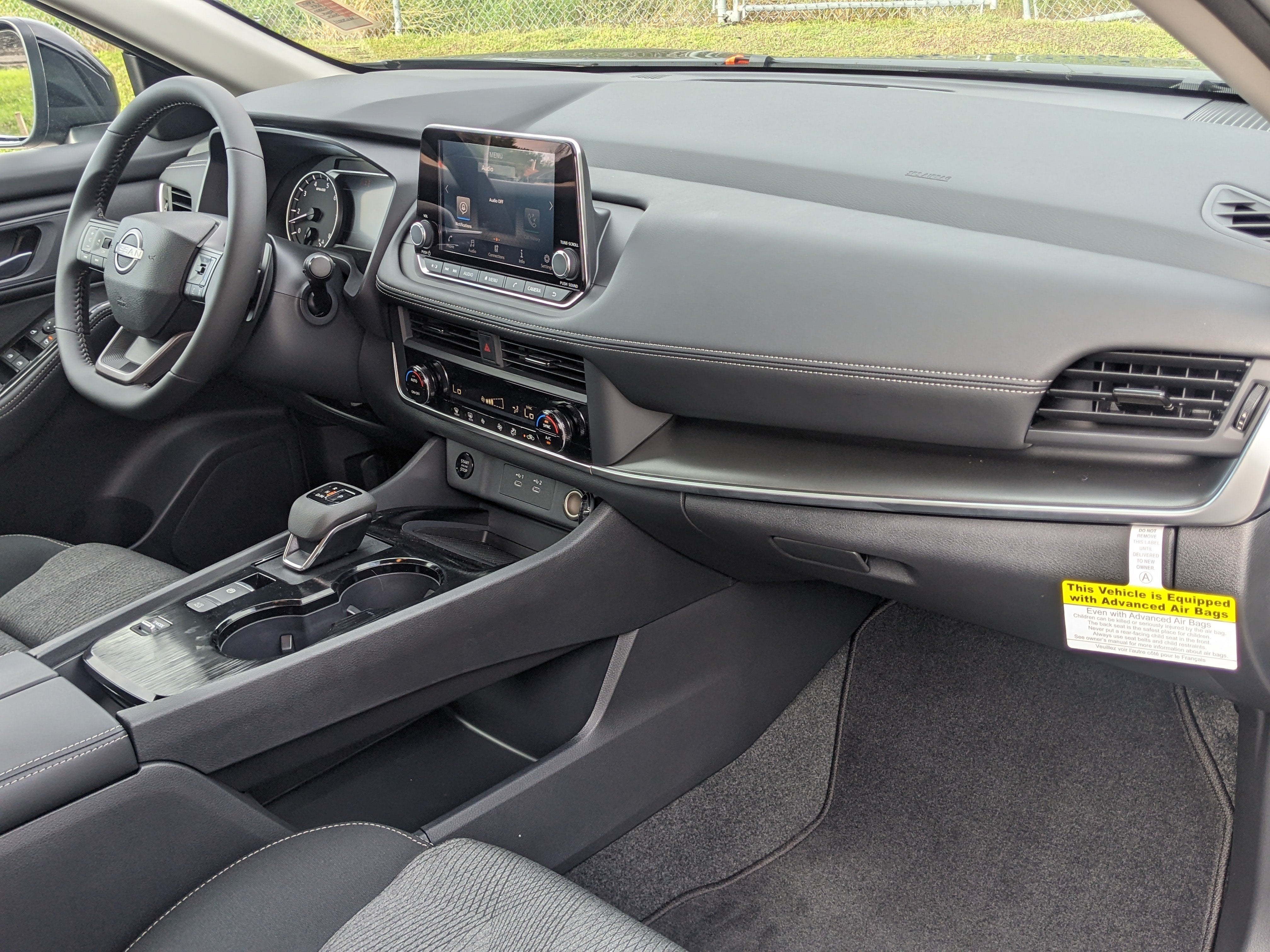 2027 Nissan Rogue SV
