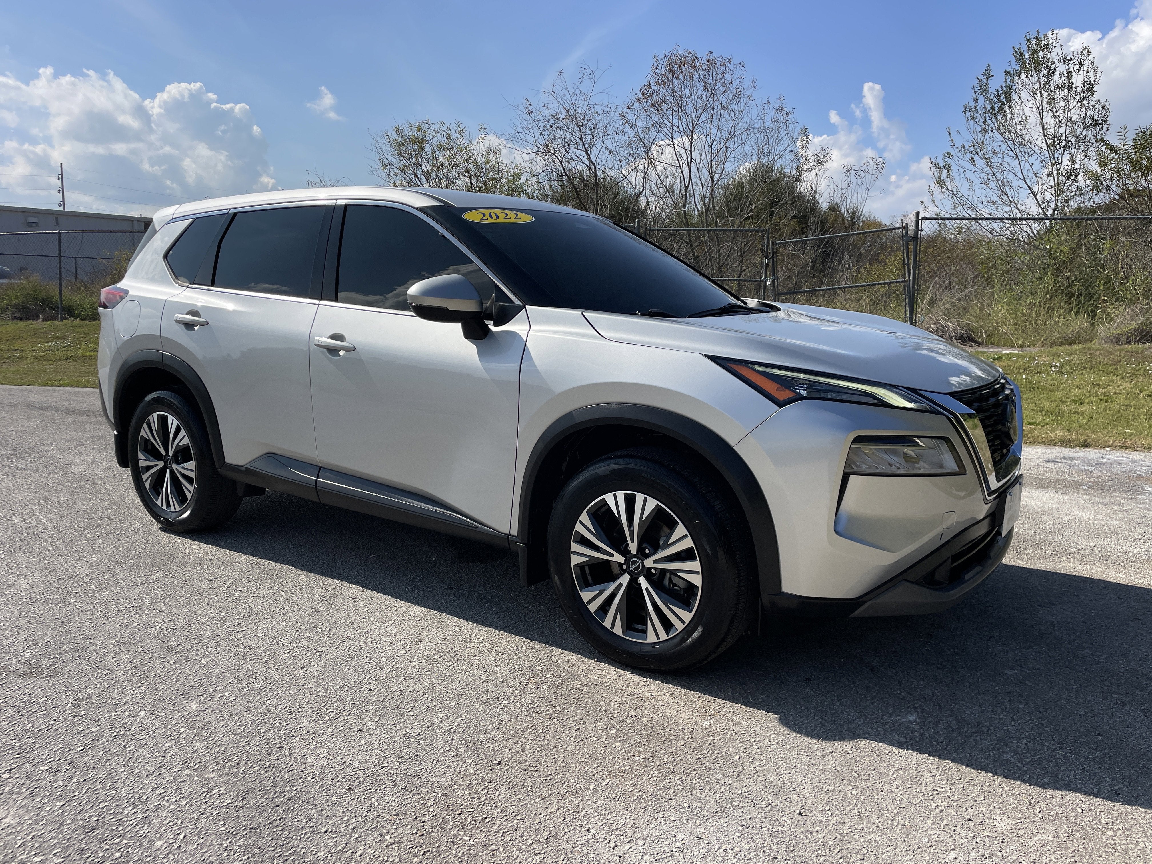 2022 Nissan Rogue SV