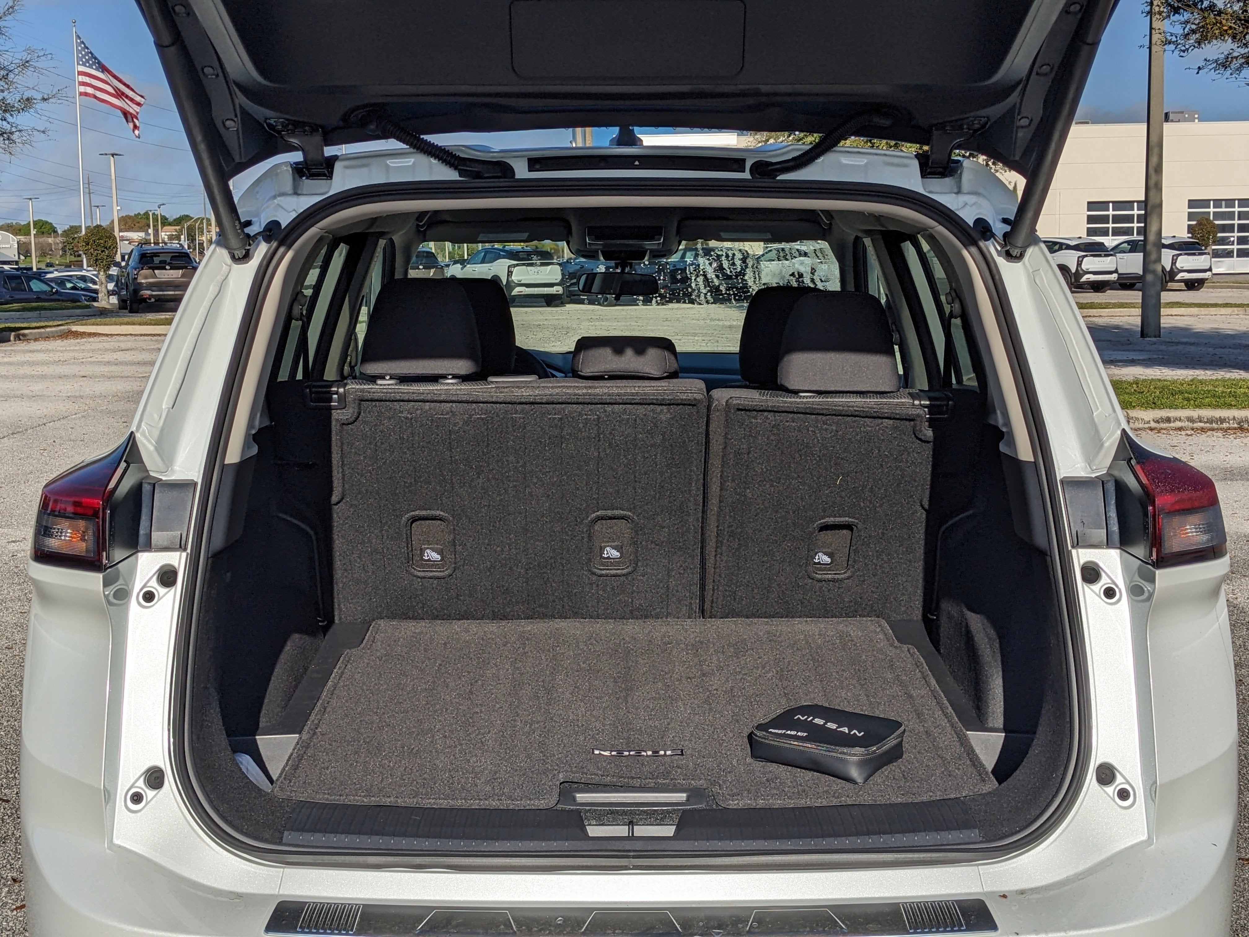 2026 Nissan Rogue SV