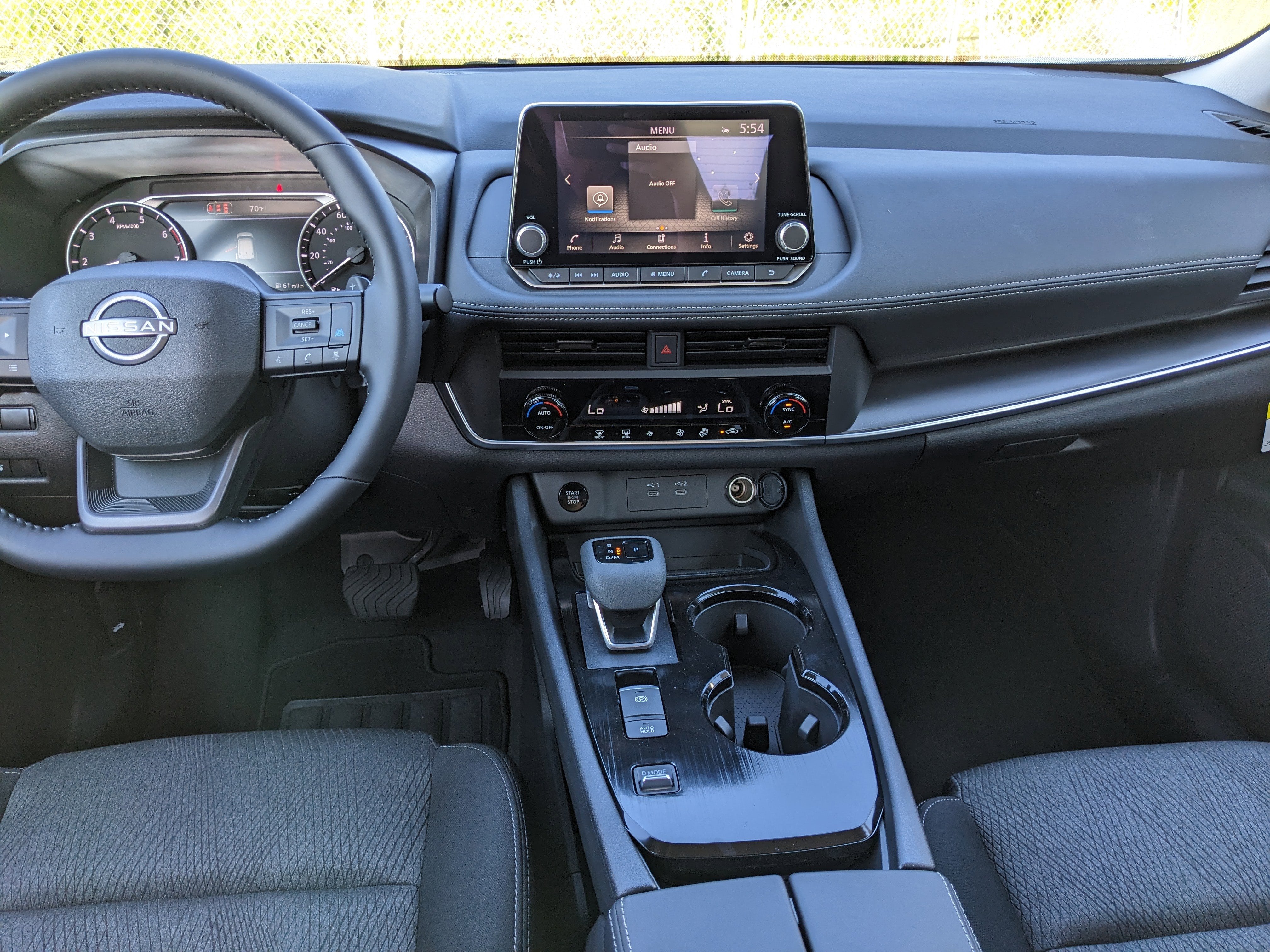2026 Nissan Rogue SV
