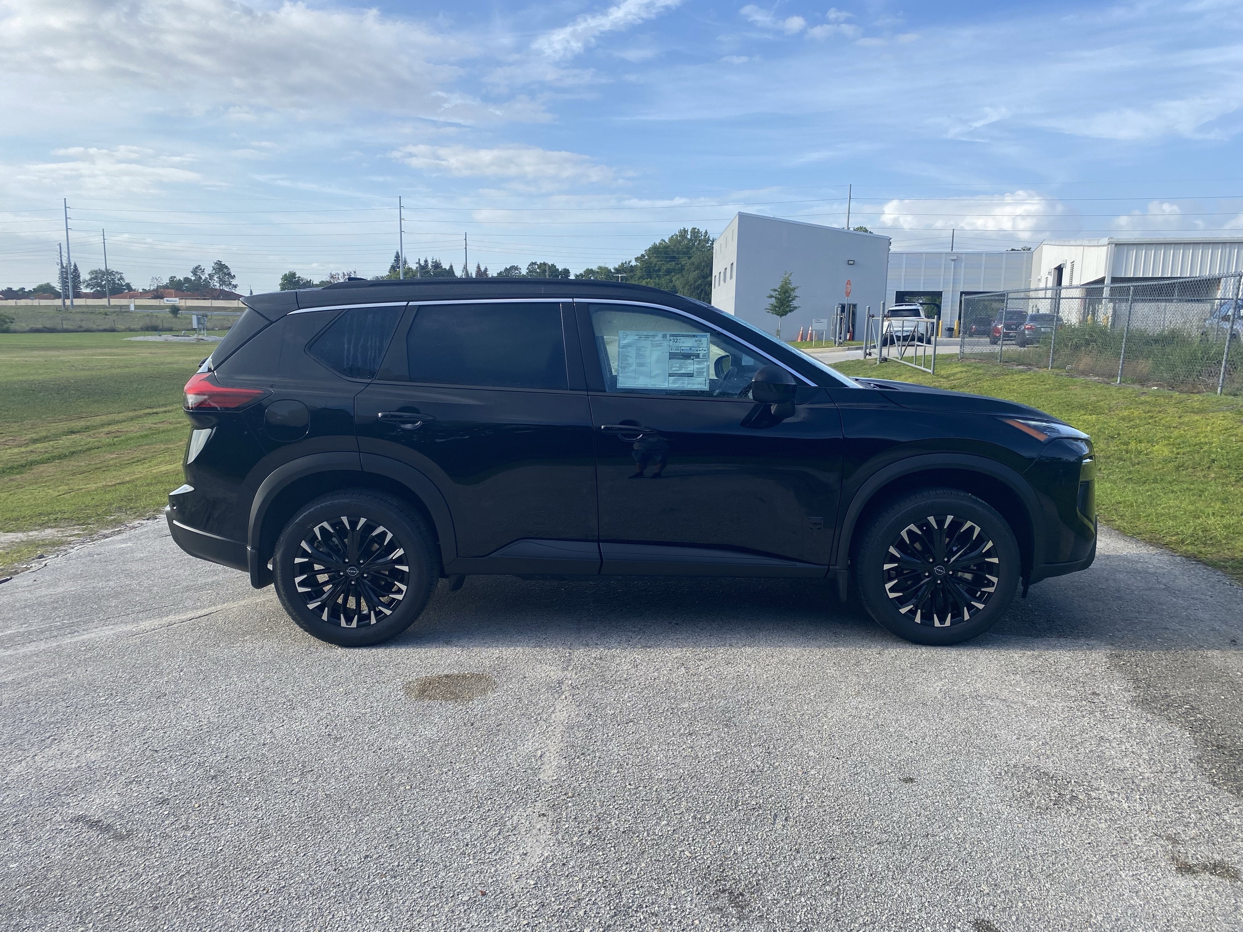 2026 Nissan Rogue Dark Armor