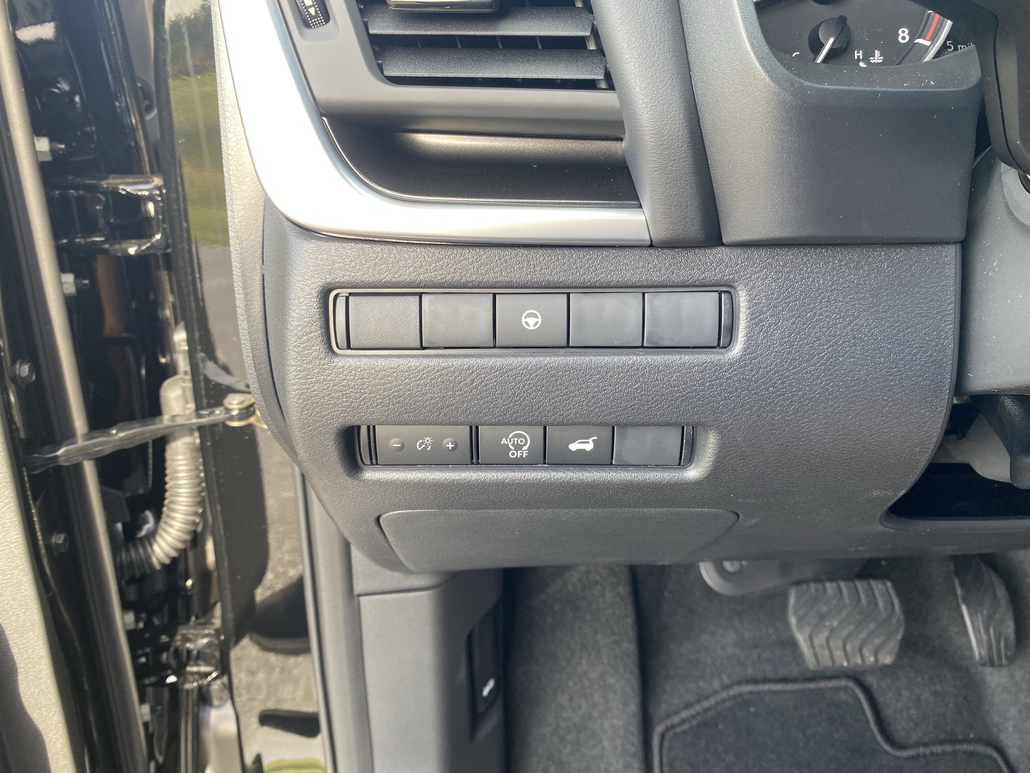 2026 Nissan Rogue Dark Armor