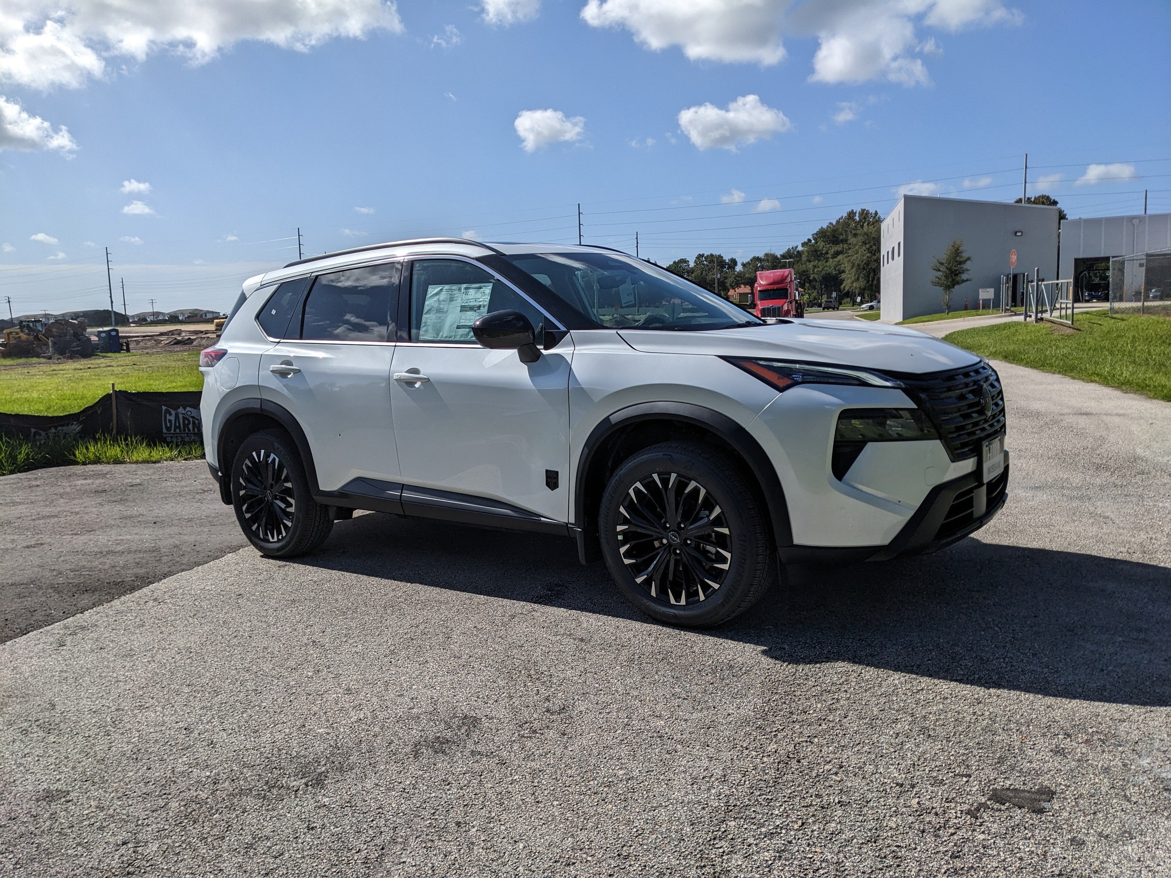 2026 Nissan Rogue Dark Armor