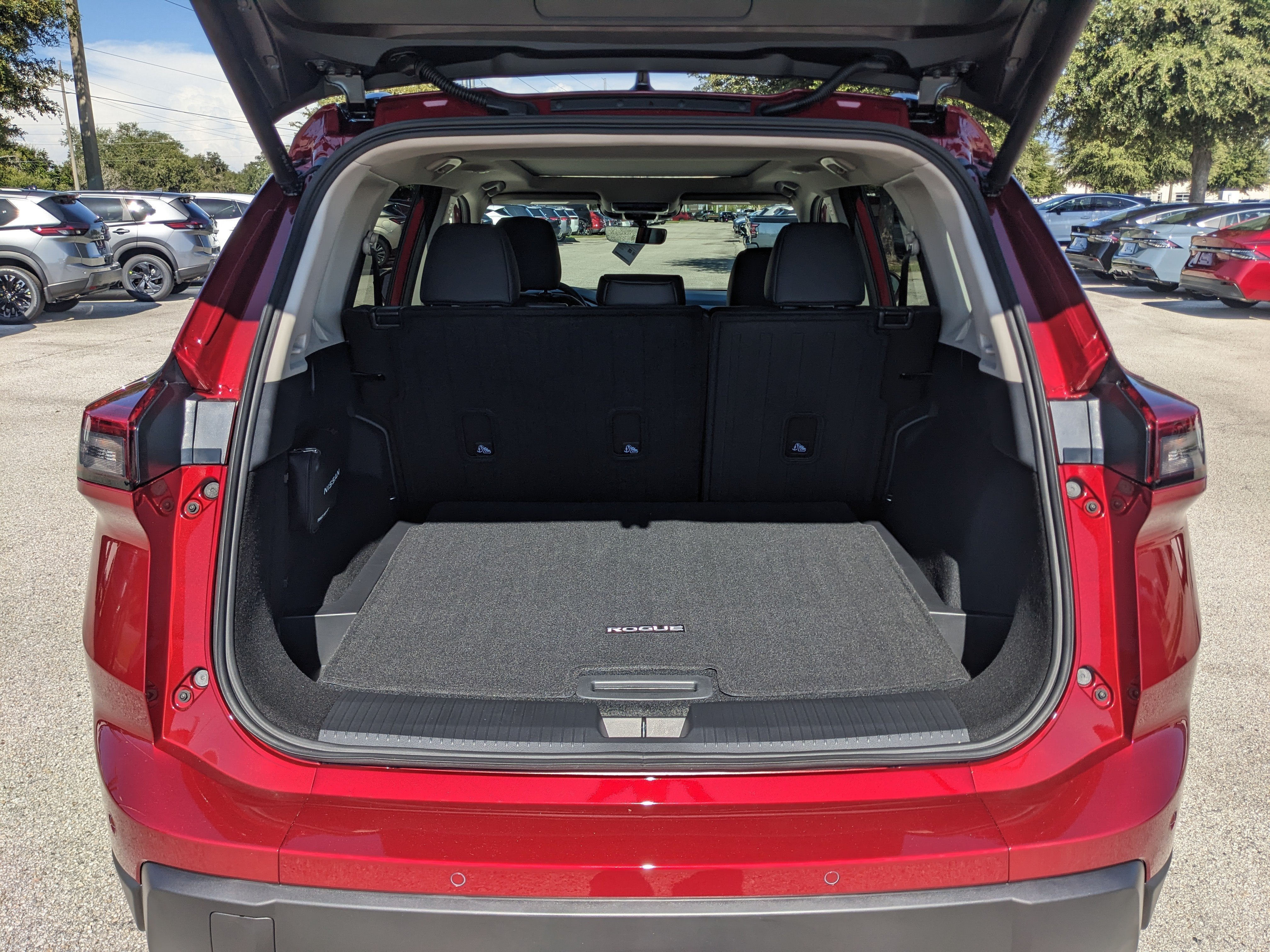 2026 Nissan Rogue Dark Armor