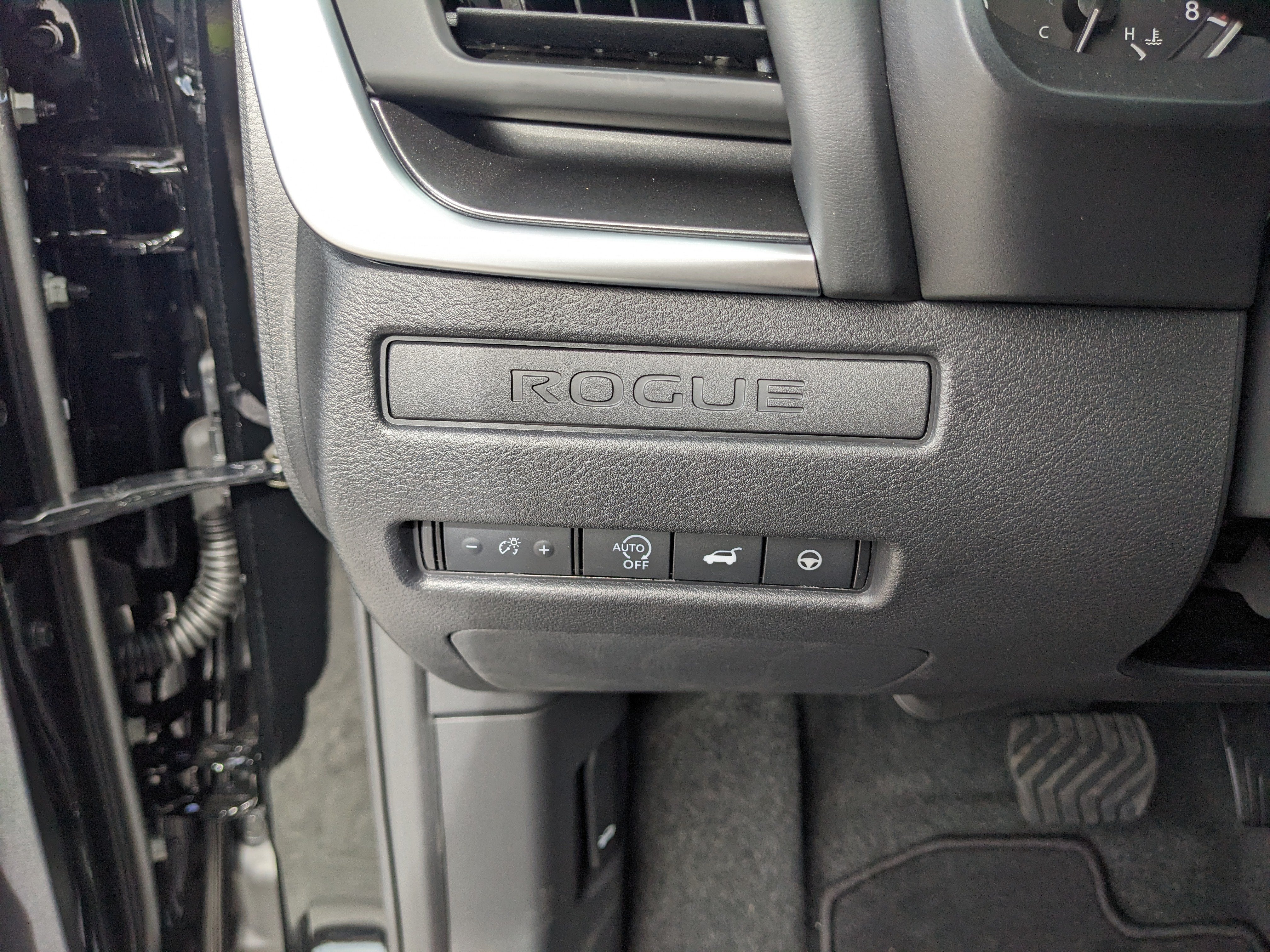 2027 Nissan Rogue Dark Armor