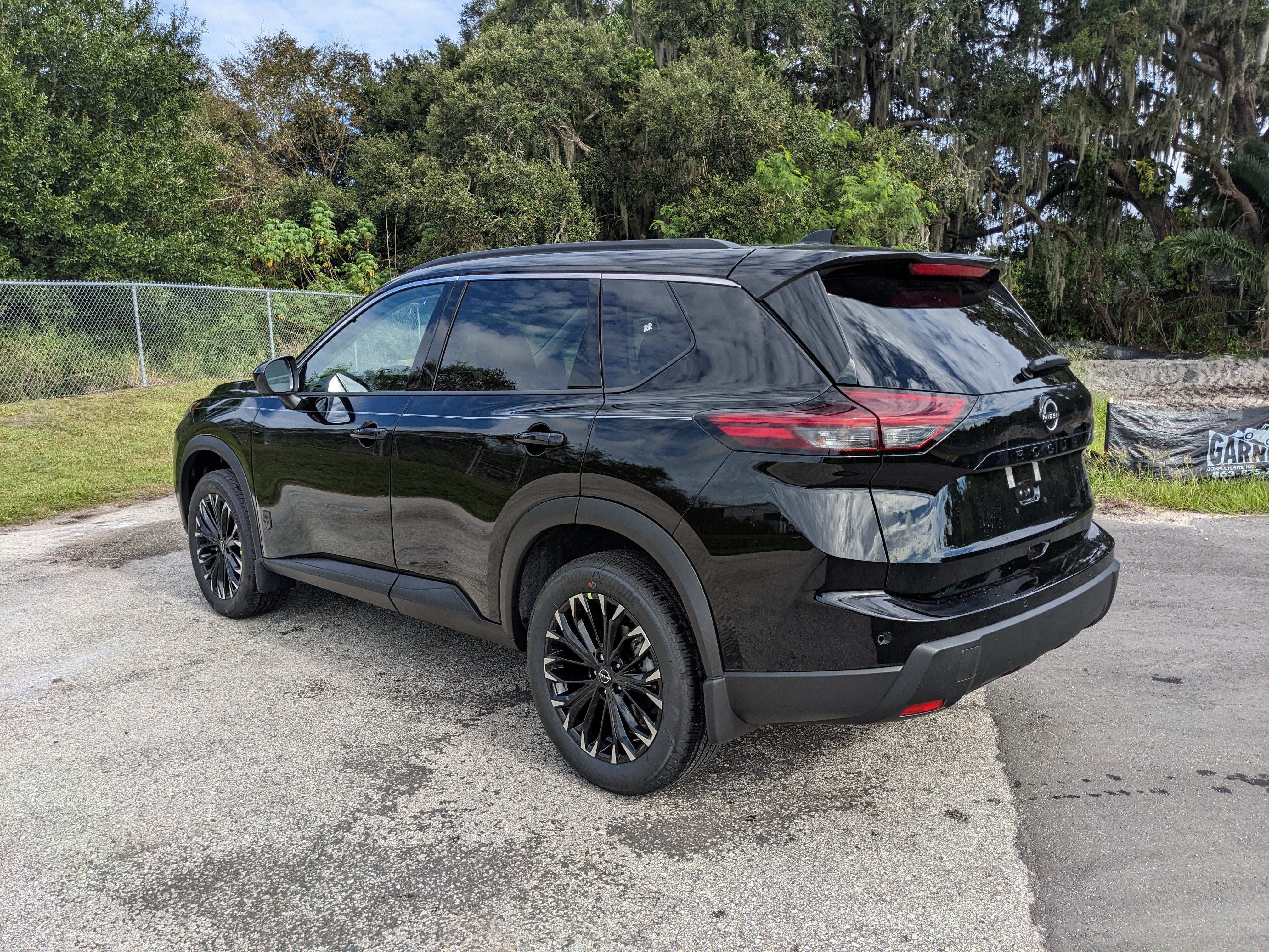 2027 Nissan Rogue Dark Armor
